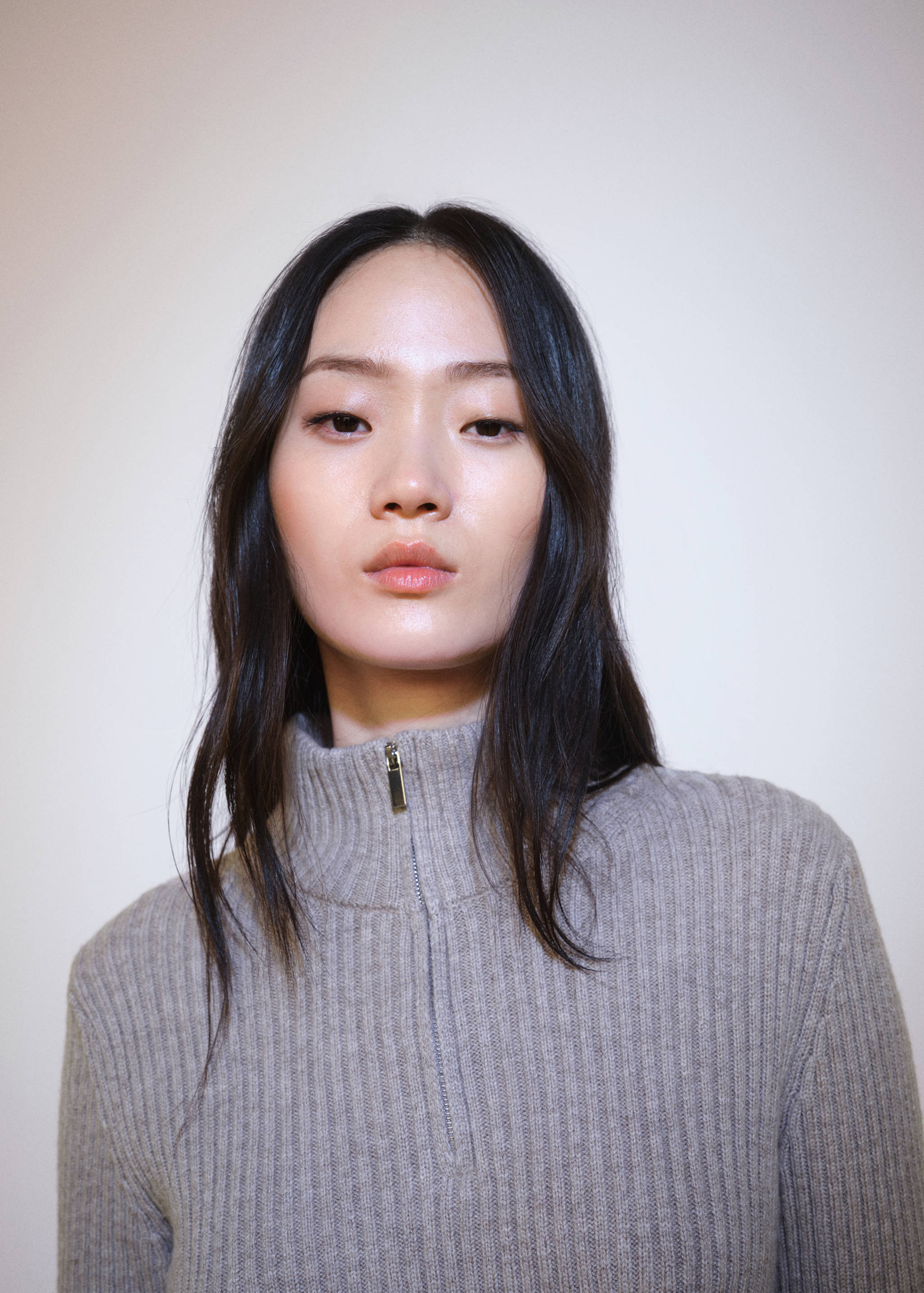 Ribbed sweater with zip - Details of the article 1