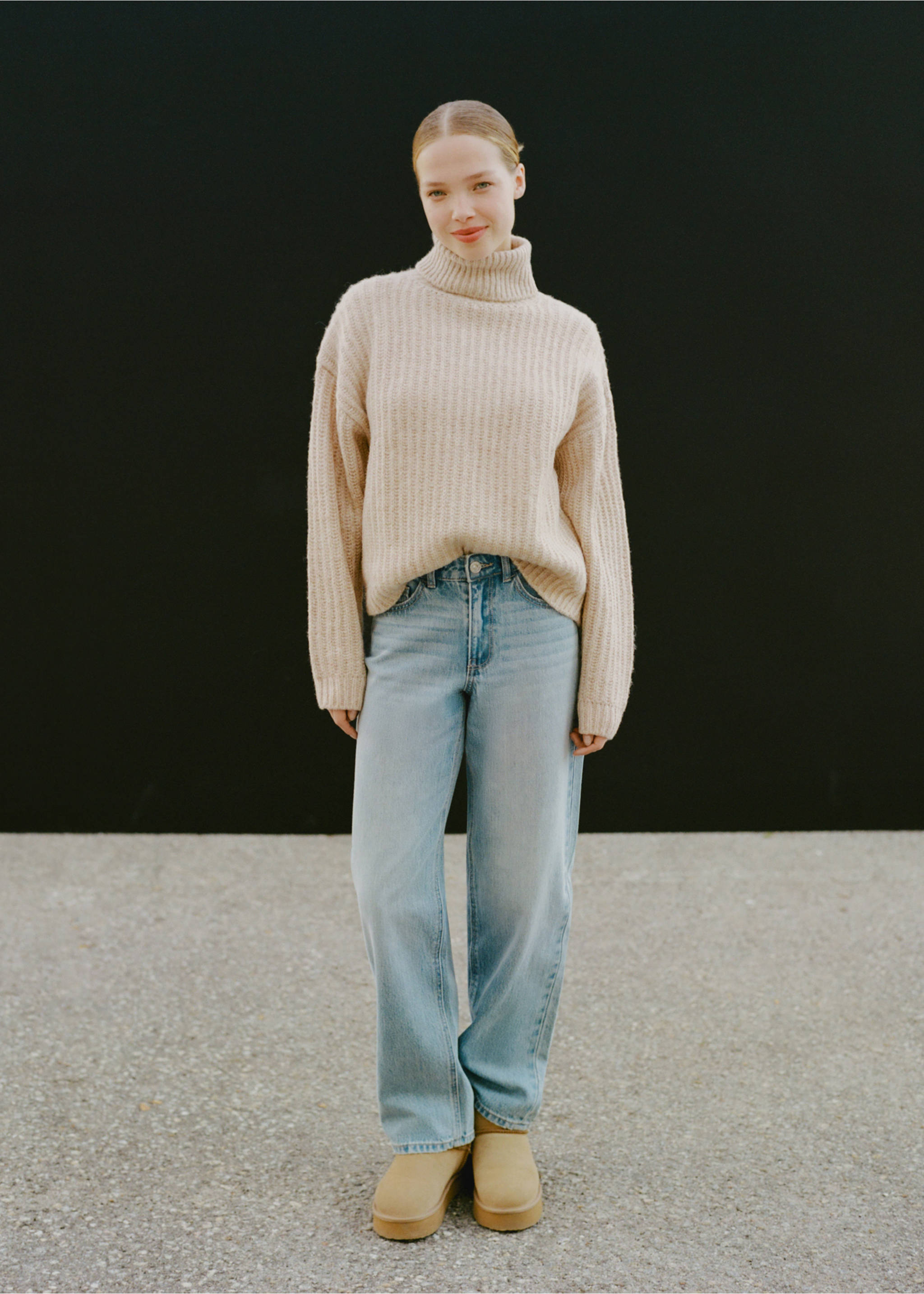 Turtleneck knit sweater - Details of the article 5, Beige. Ref: 77007689-00.