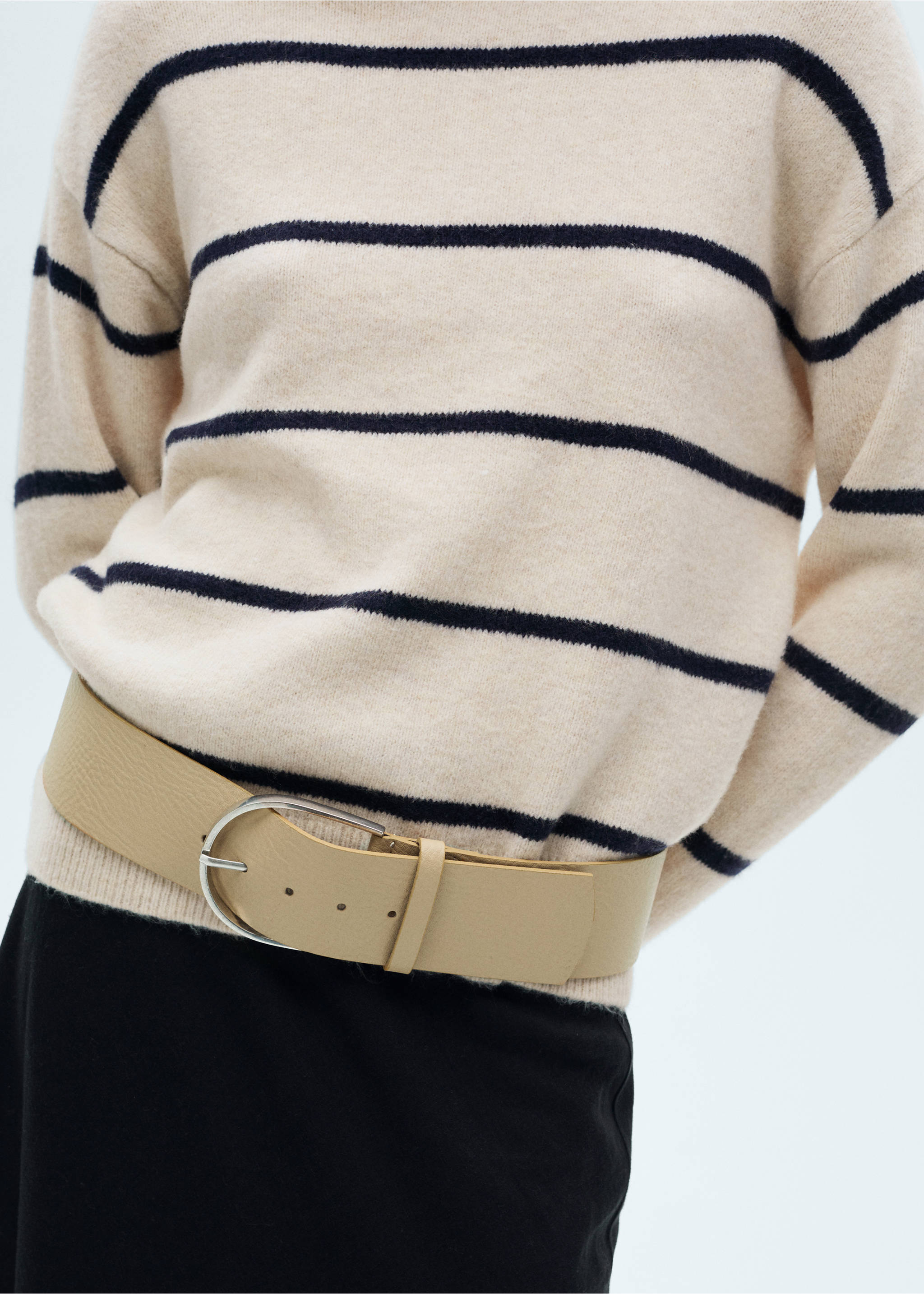 Knit striped sweater - Details of the article 6, Sand. Ref: 77007694-00.