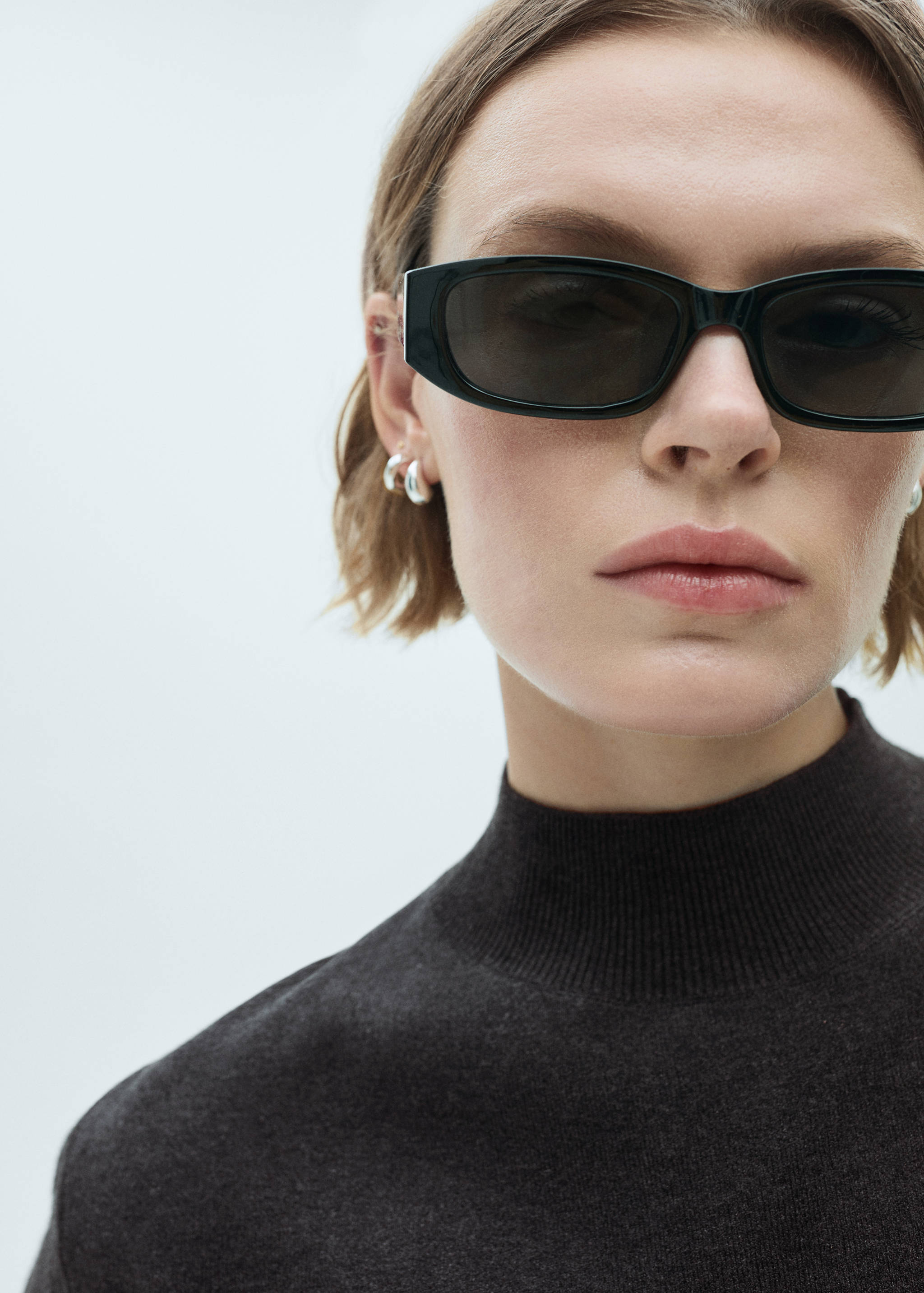 Knitted sweater with perkins neck - Details of the article 1