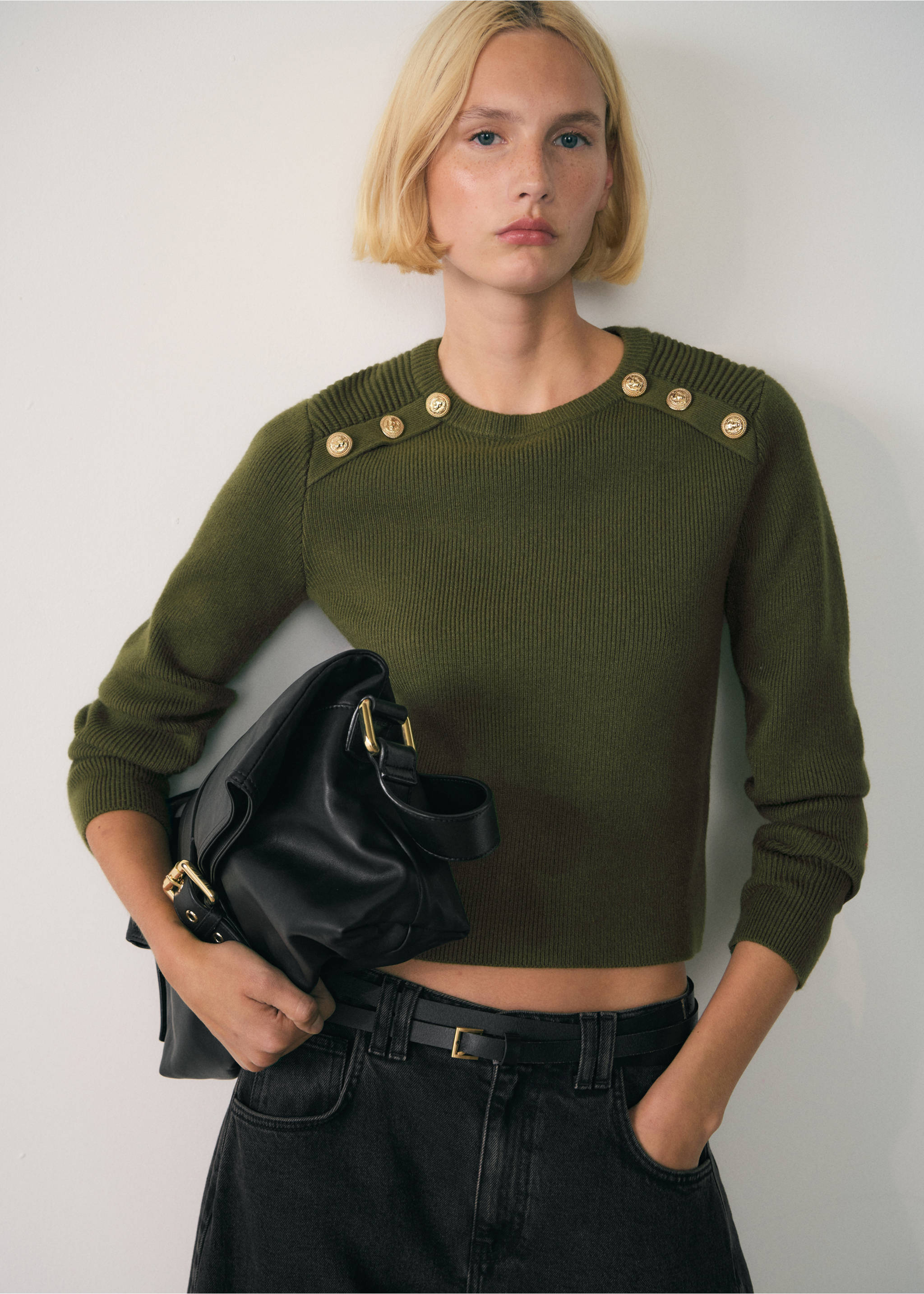 Pullover mit Schmuckknöpfen - Mittlere Ansicht, Khaki. Ref: 77007698-00.