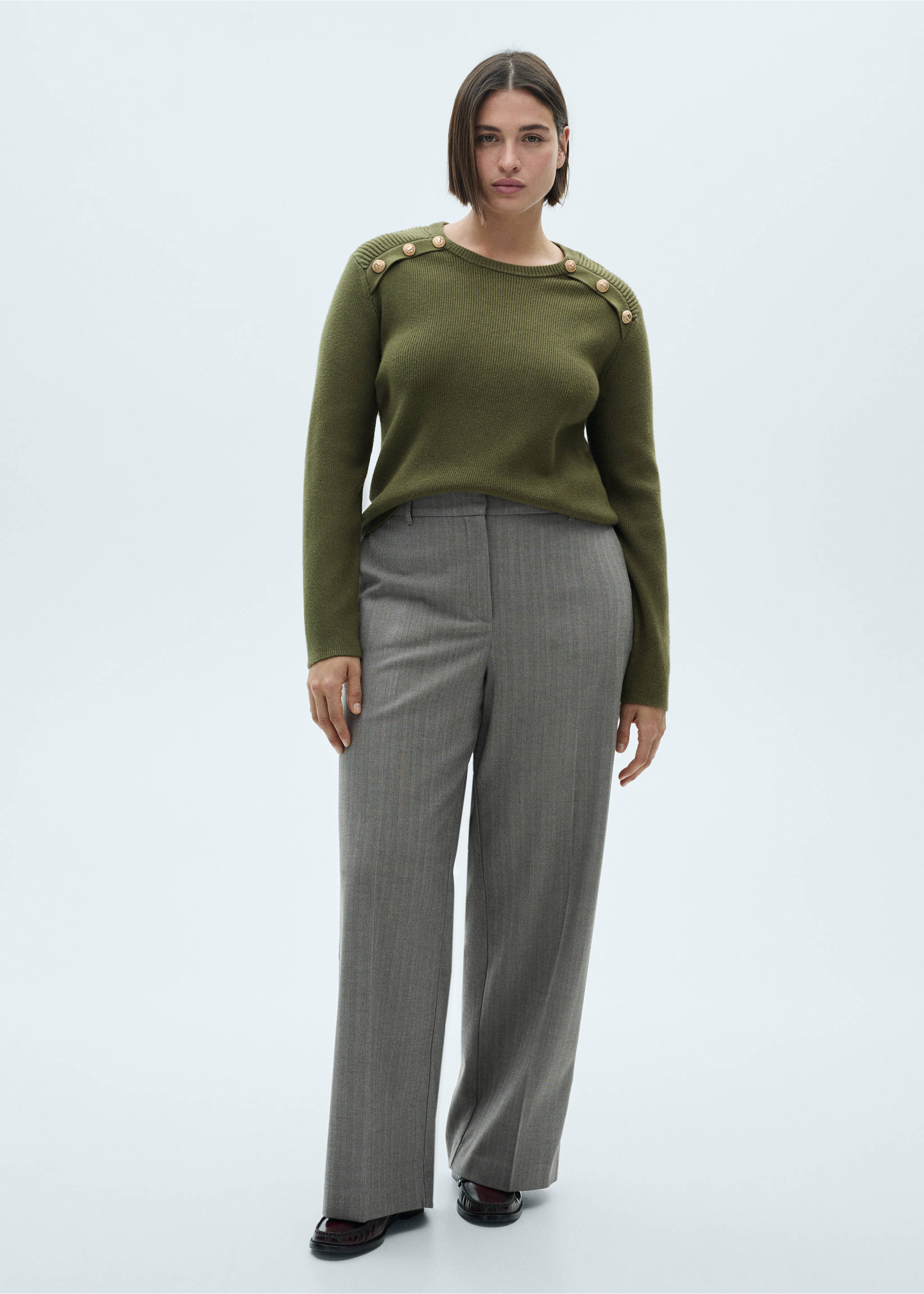 Pullover mit Schmuckknöpfen - Detail des Artikels 3, Khaki. Ref: 77007698-00.