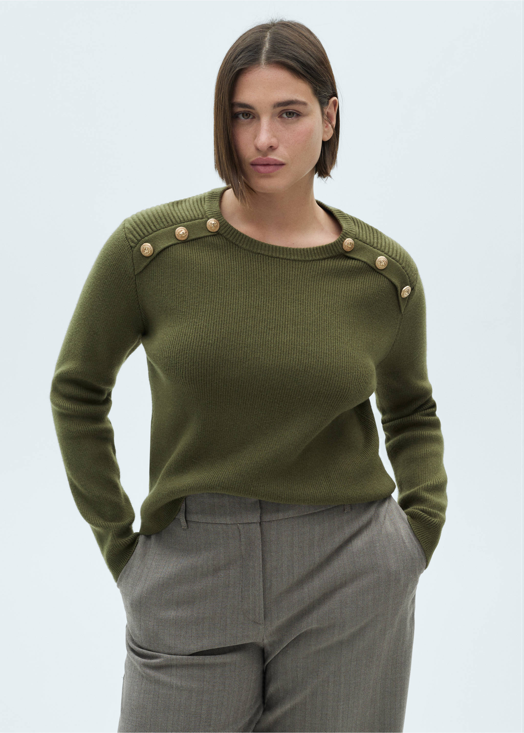 Pullover mit Schmuckknöpfen - Detail des Artikels 5, Khaki. Ref: 77007698-00.