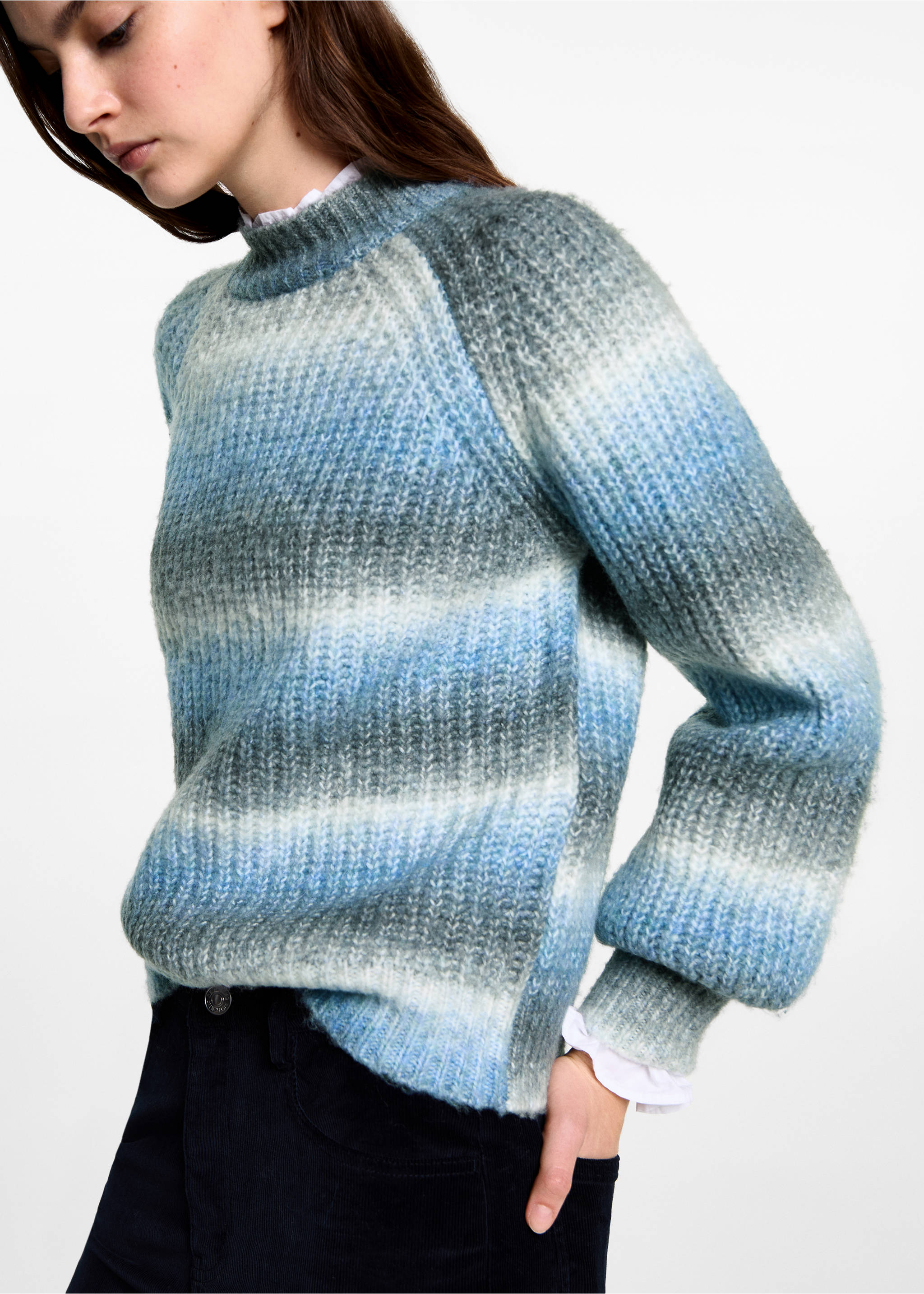 Degraded knitted sweater - Medium plane, Blue. Ref: 77007700-00.