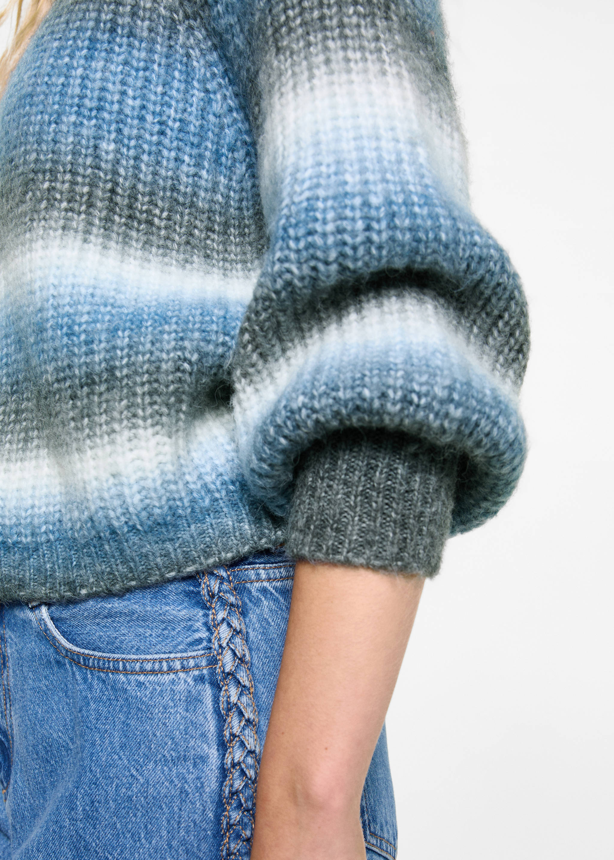 Degraded knitted sweater - Details of the article 6