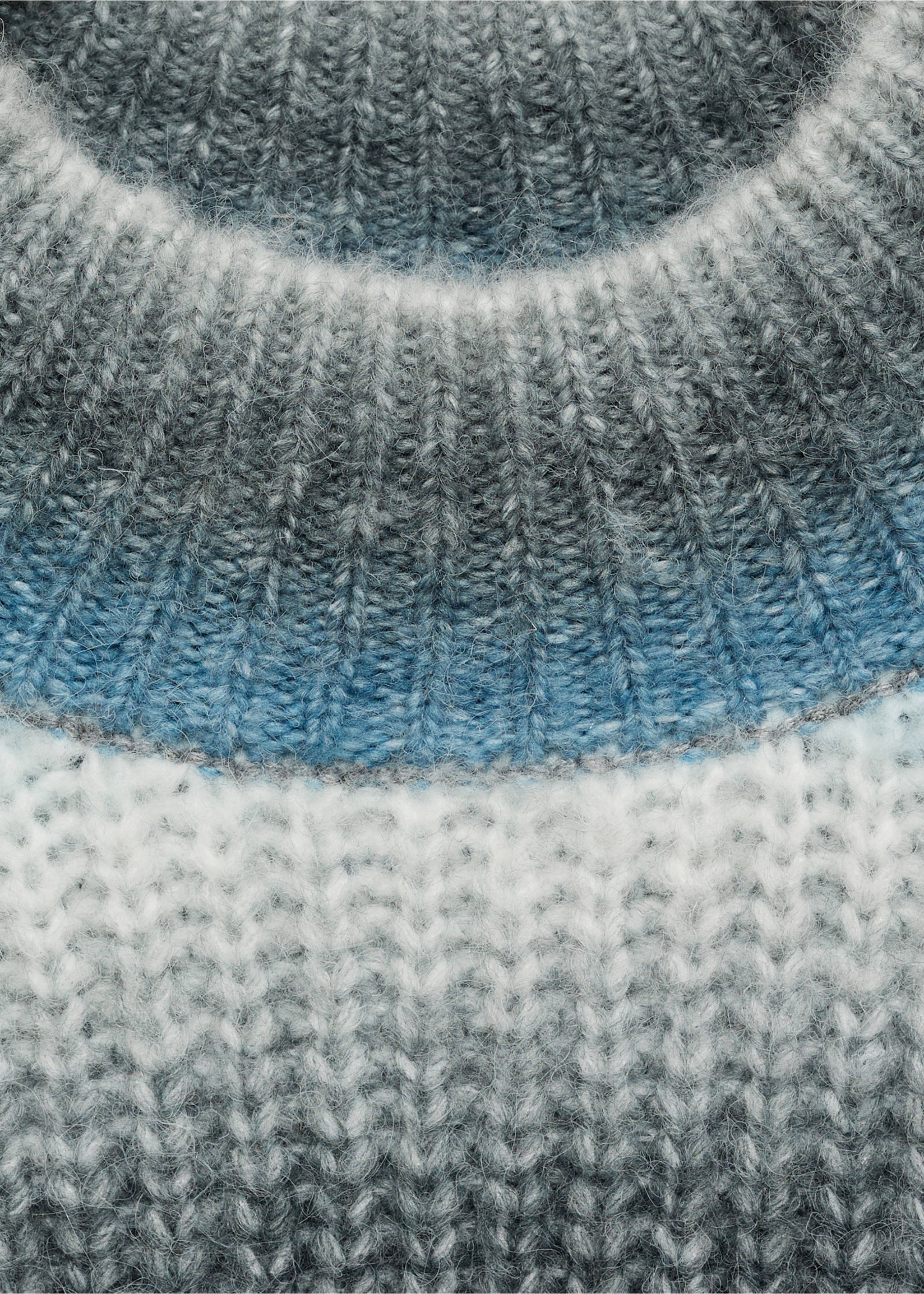 Degraded knitted sweater - Details of the article 8, Blue. Ref: 77007700-00.