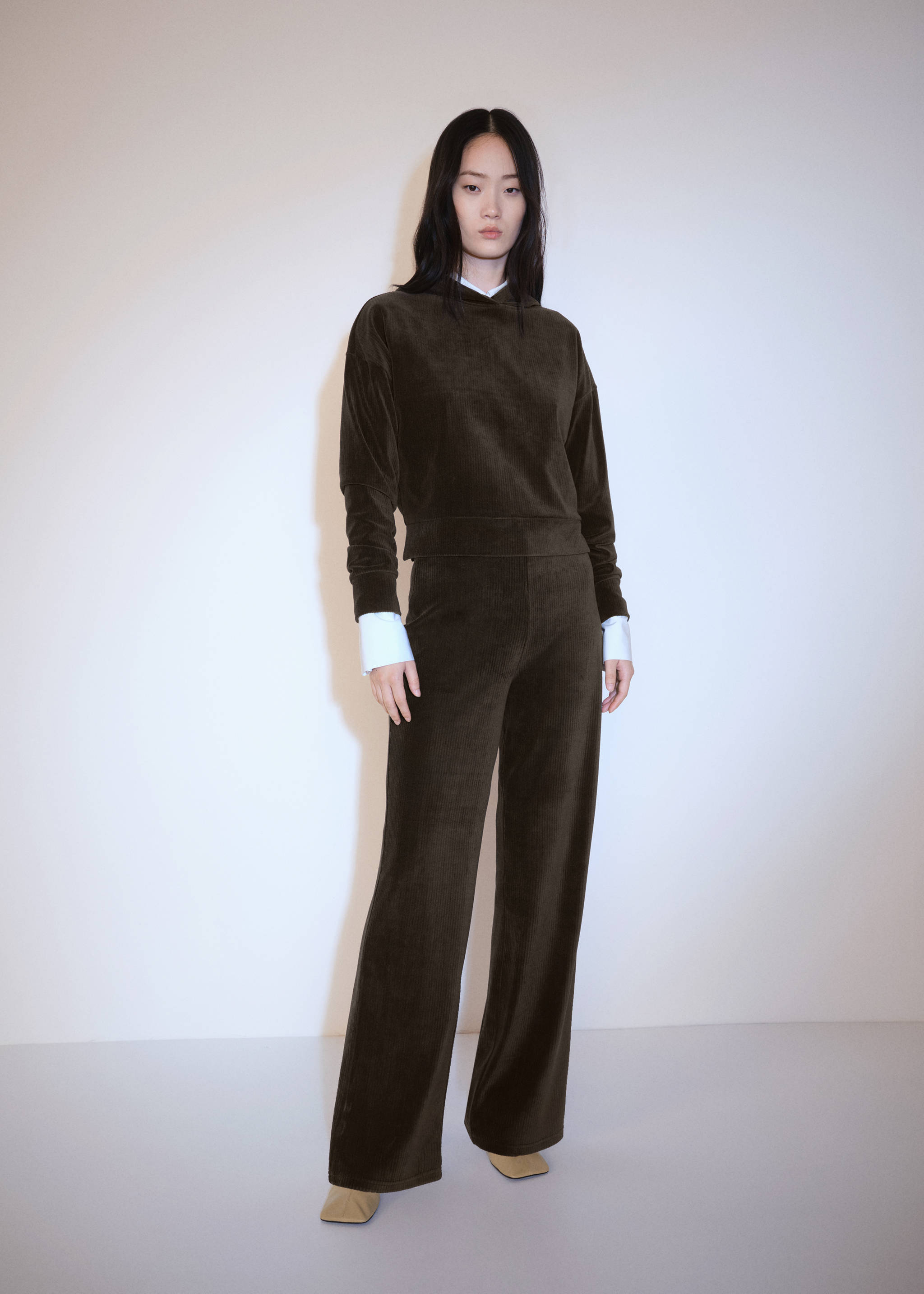 Sudadera capucha pana - Plano general