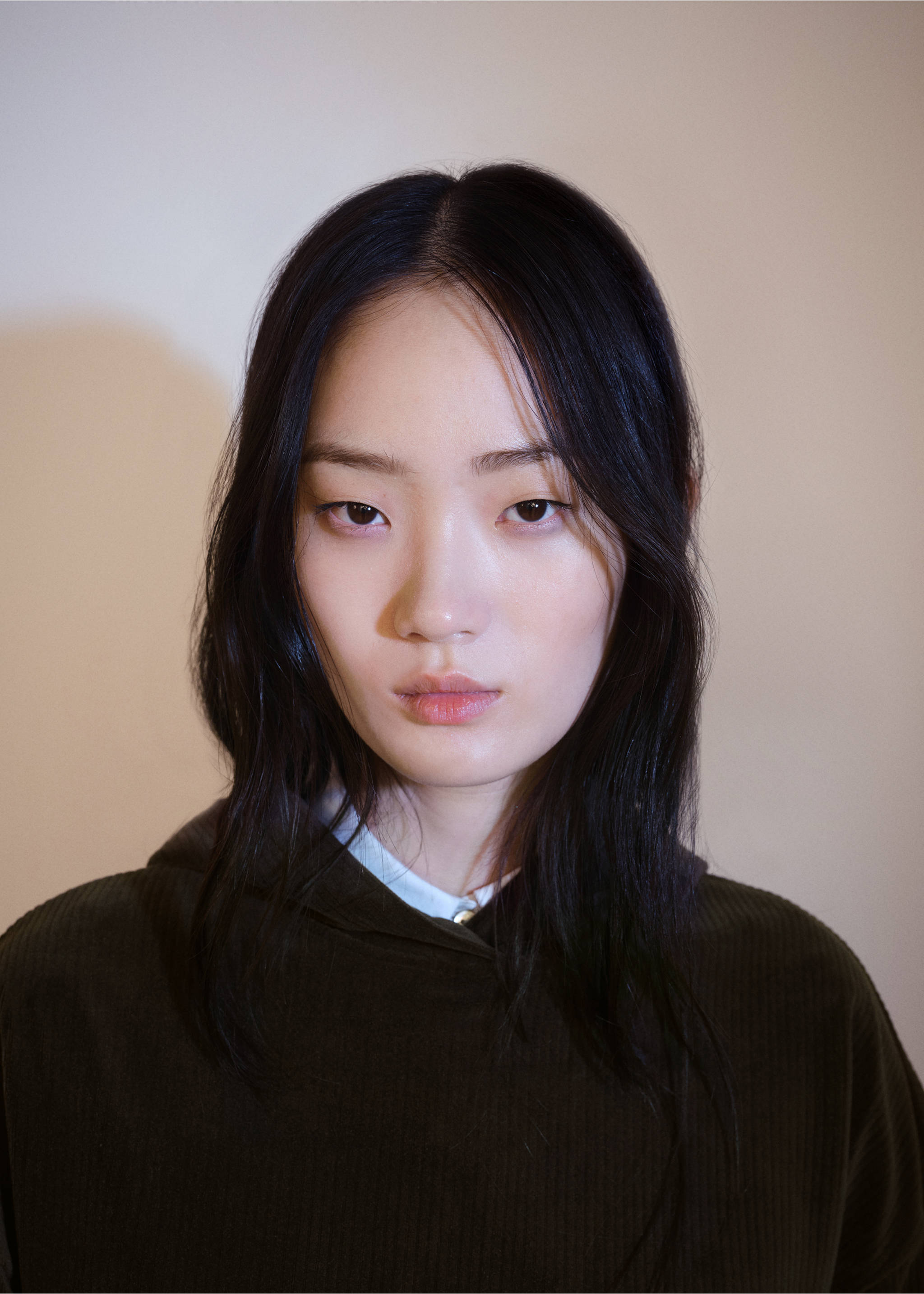 Corduroy hooded sweatshirt - Details of the article 1, Khaki. Ref: 77007710-00.