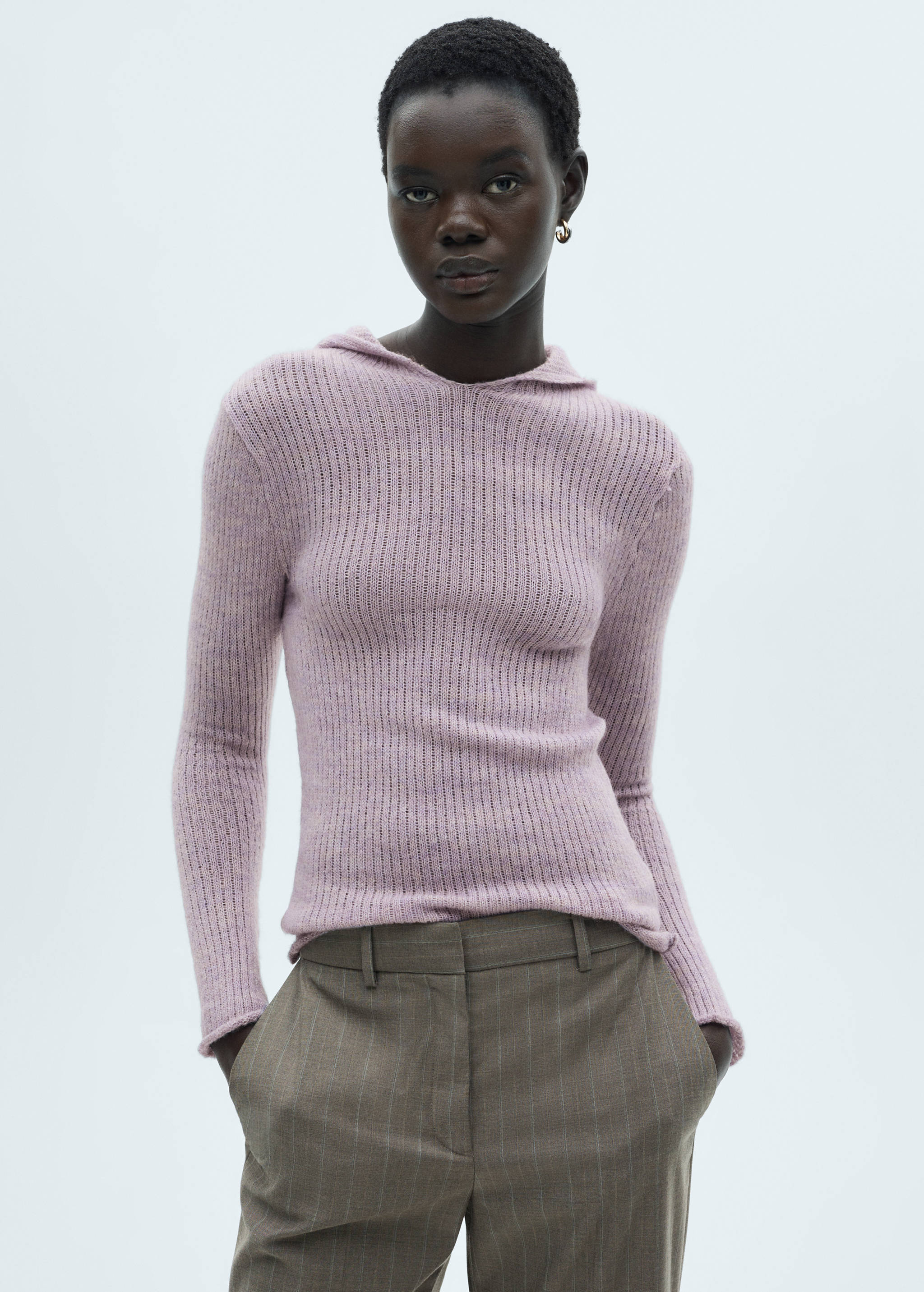 Jersey canalé capucha - Plano medio