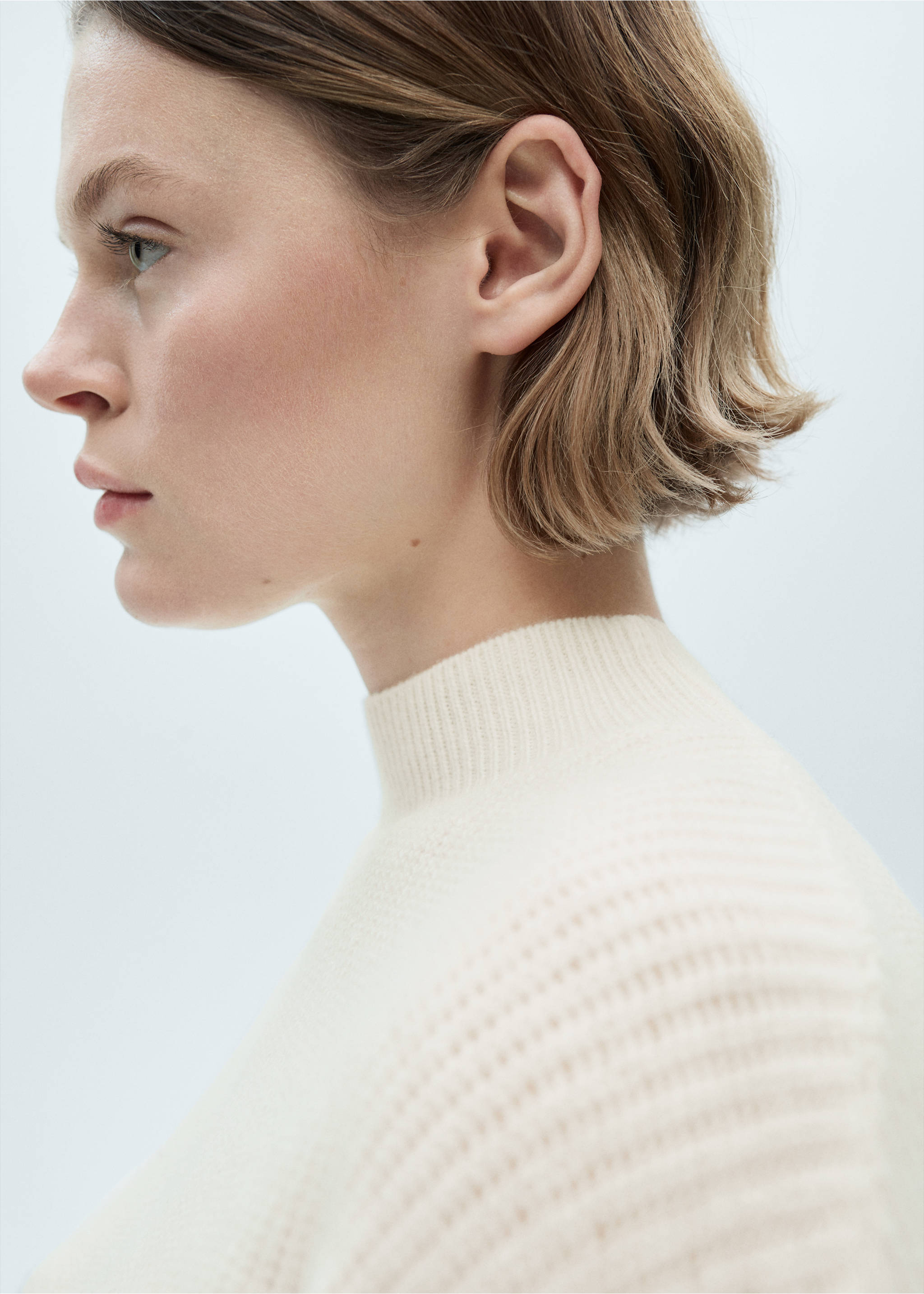 Túlméretezett gyapjú pulóver - A termék adatai 1, Ekrü. Ref: 77007722-00.