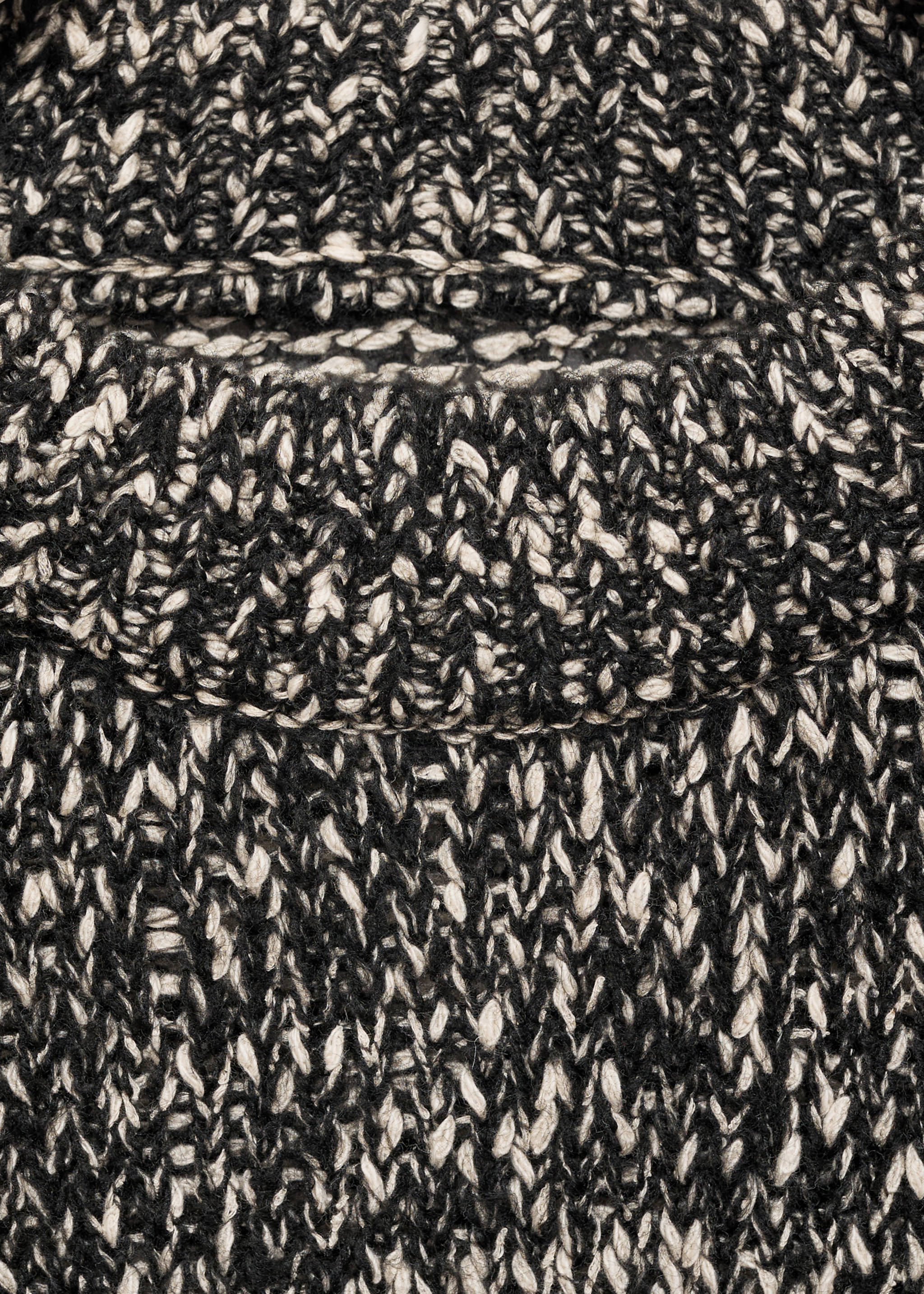 Mottled round-neck sweater - Details of the article 8