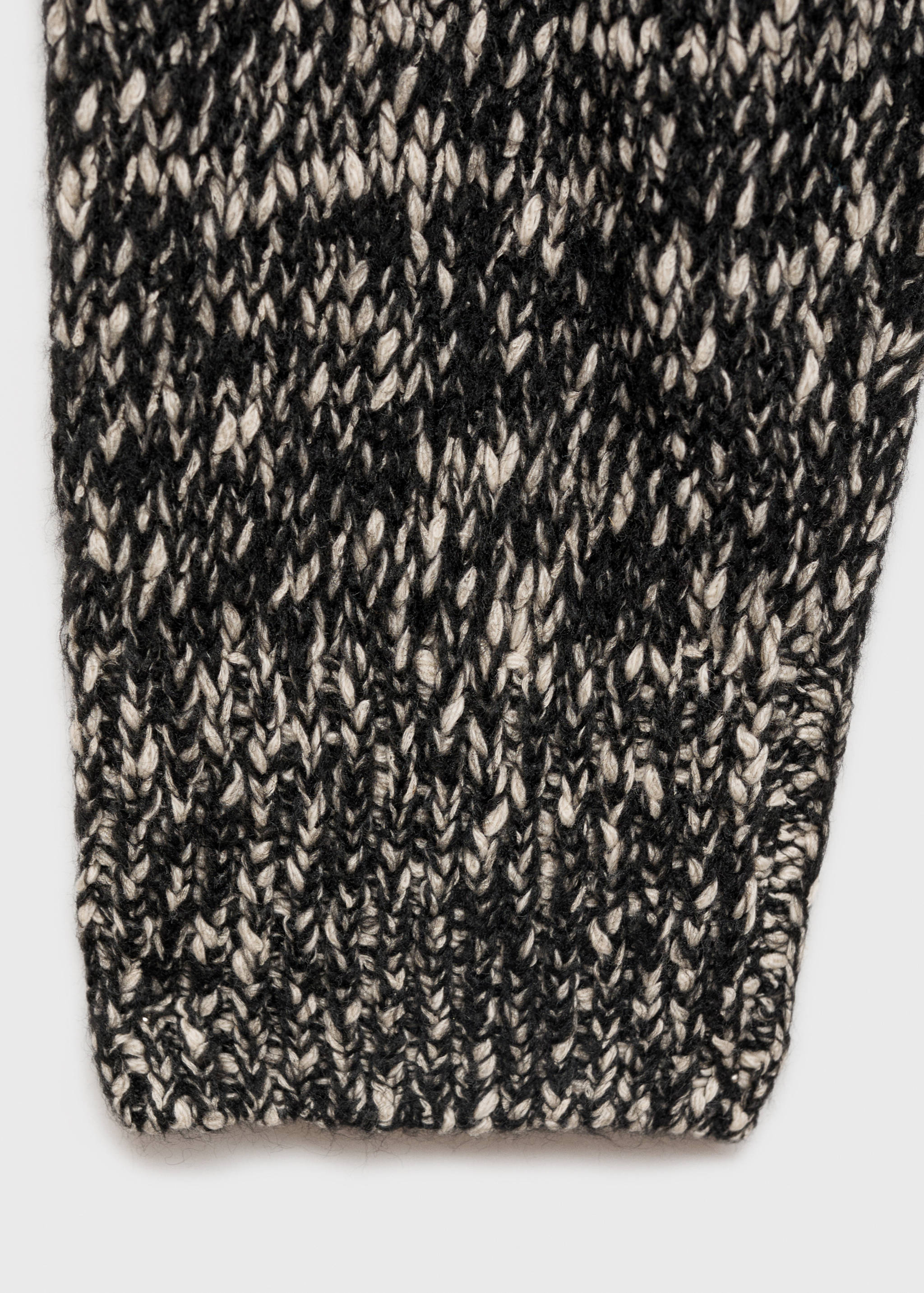 Mottled round-neck sweater - Details of the article 0