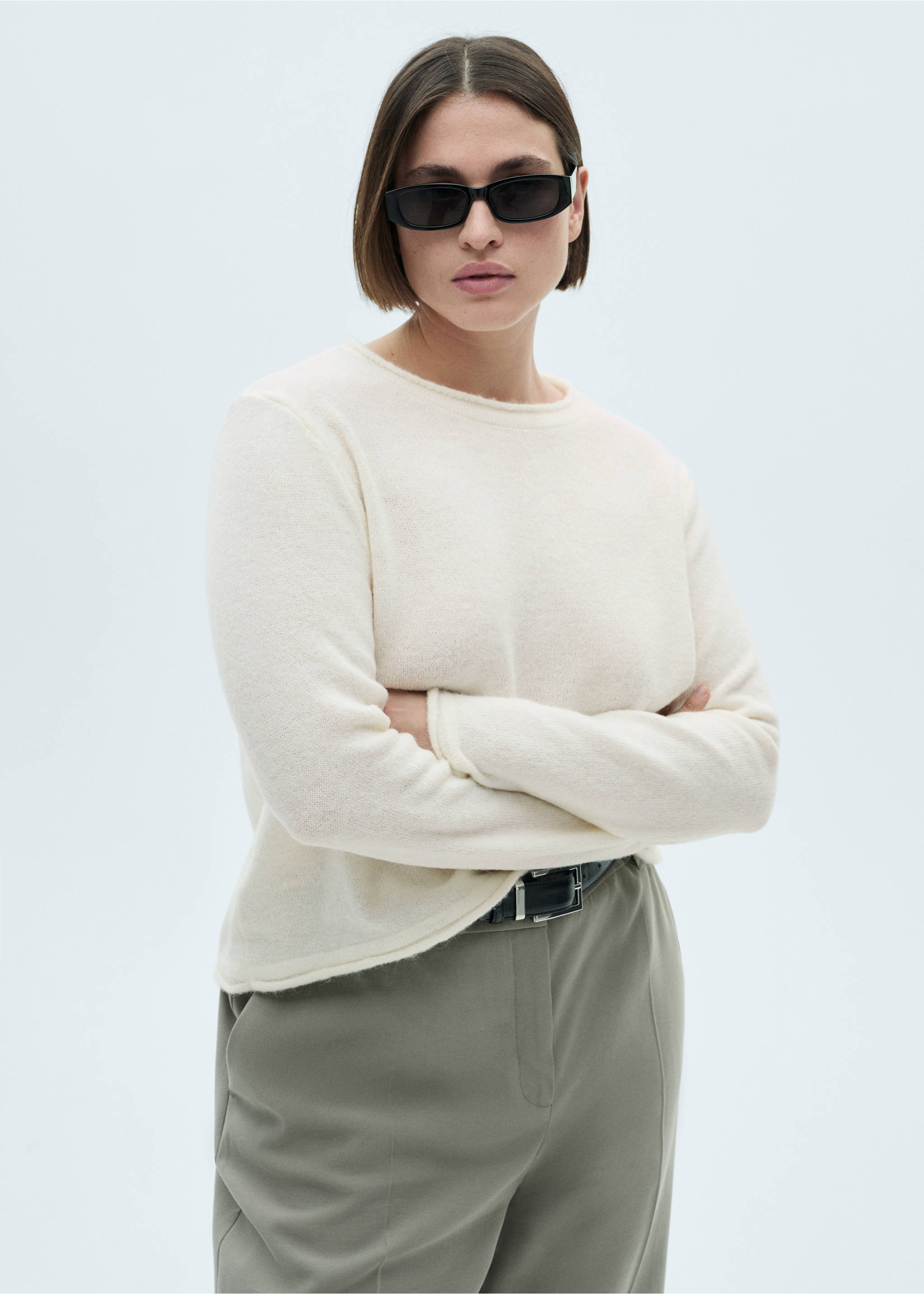 Pull-over col rond boutons - Détail de l'article 5, Écru. Ref: 77007730-00.