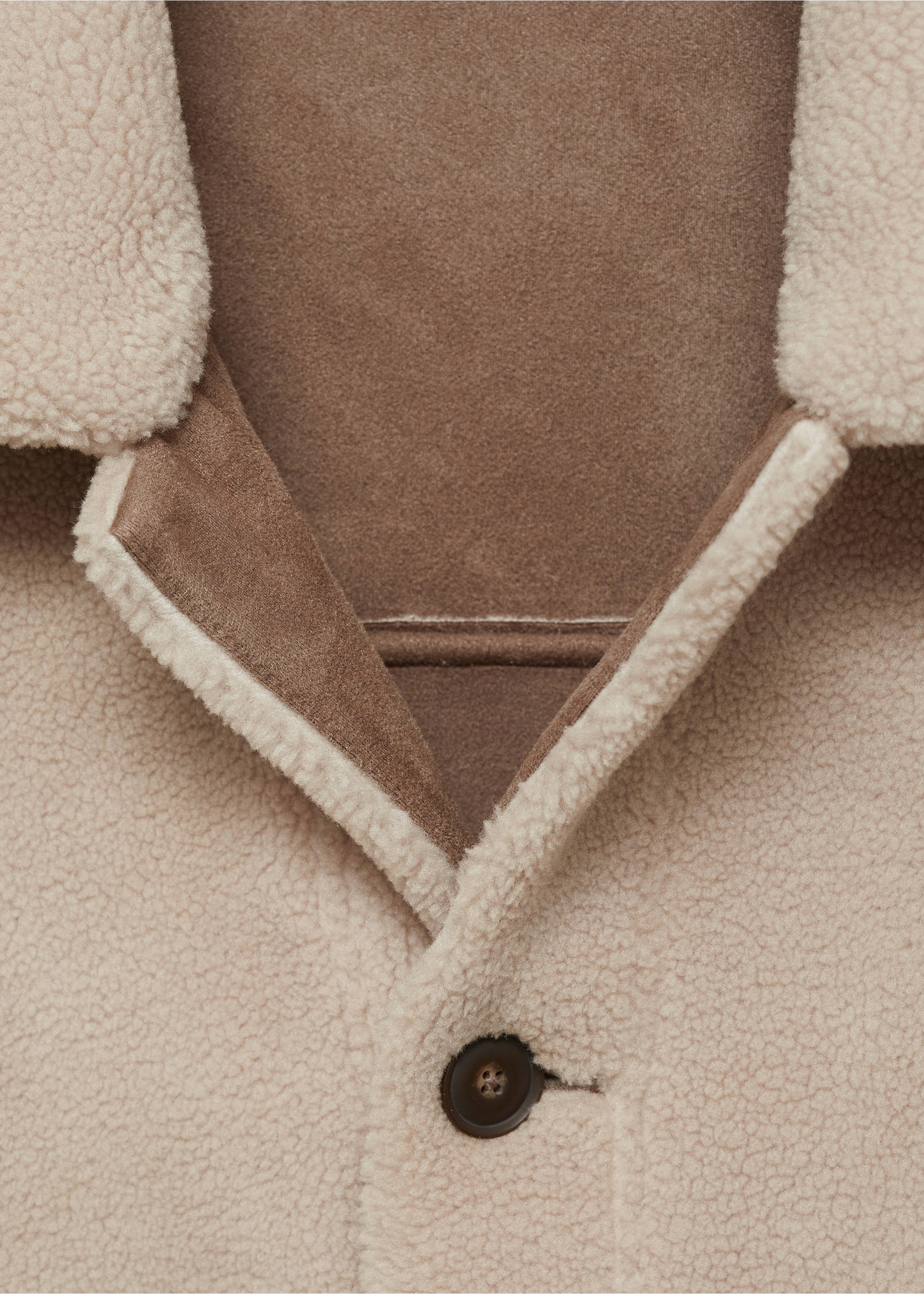 Regular fit sheepskin jacket with buttons - Details of the article 8, Ecru. Ref: 77007919-00.