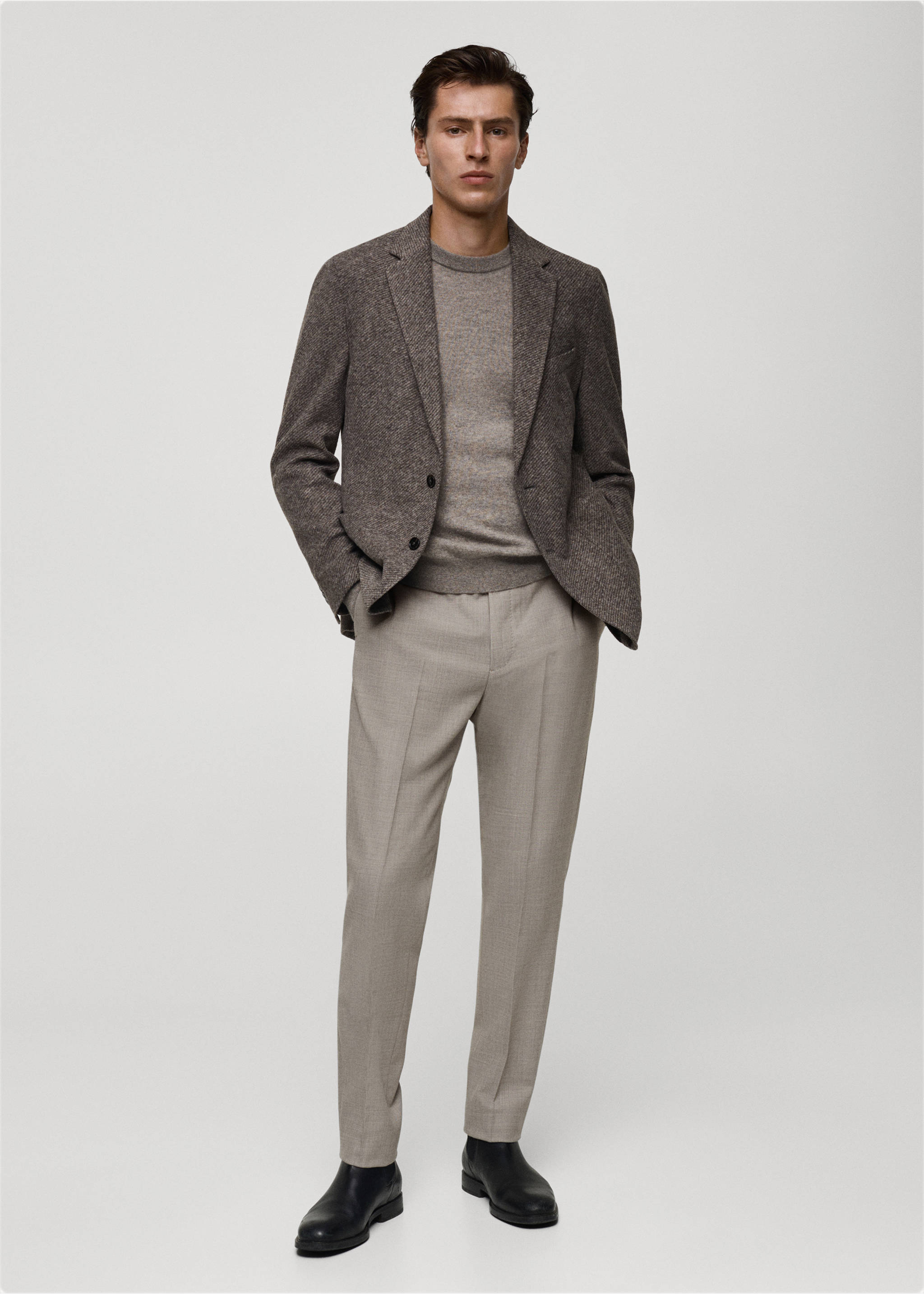 Pantalon 100 % laine vierge slim-fit - Plan général, Gris vison. Ref: 77007932-00.