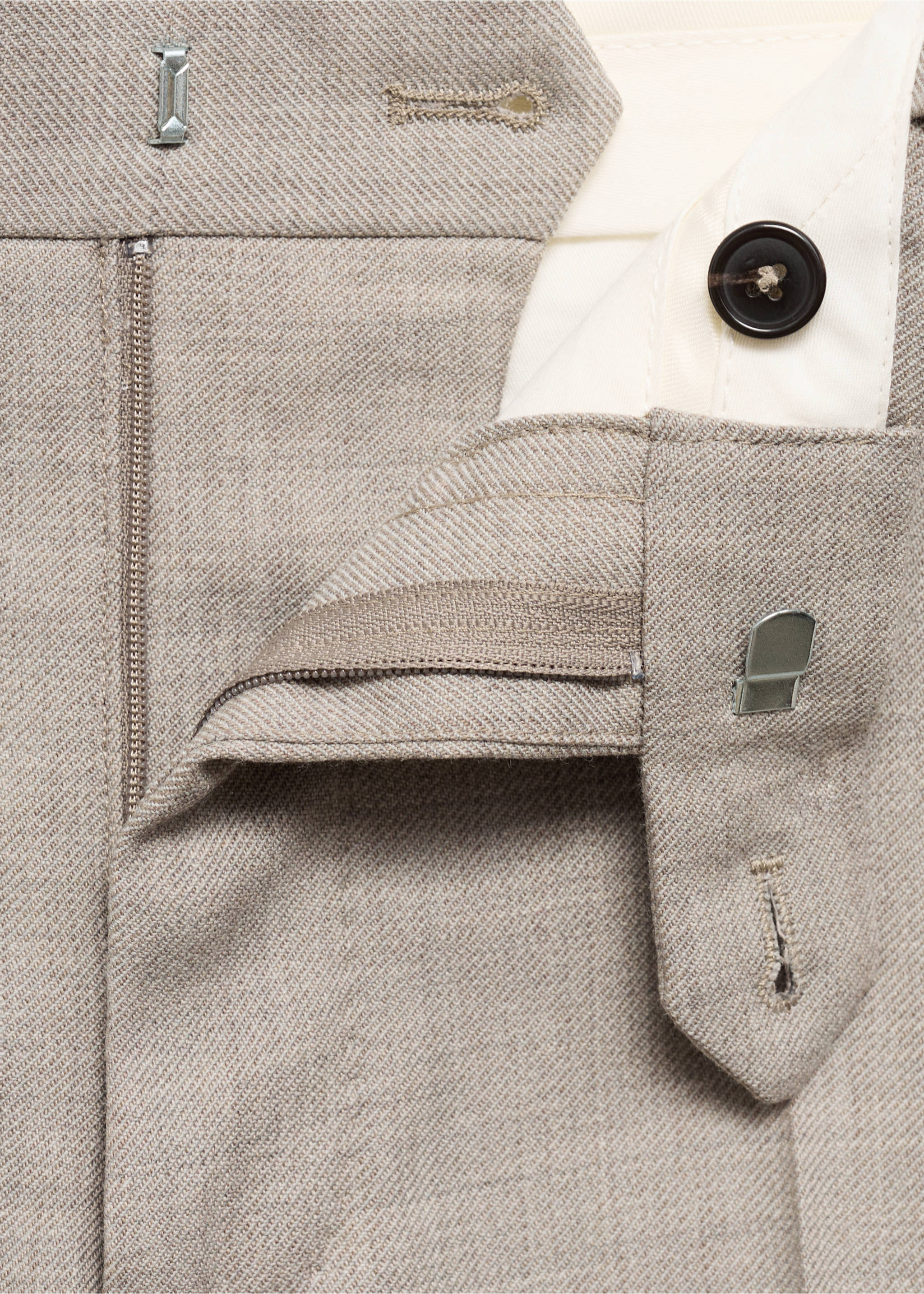 Pantalon 100 % laine vierge slim-fit - Détail de l'article 8, Gris vison. Ref: 77007932-00.