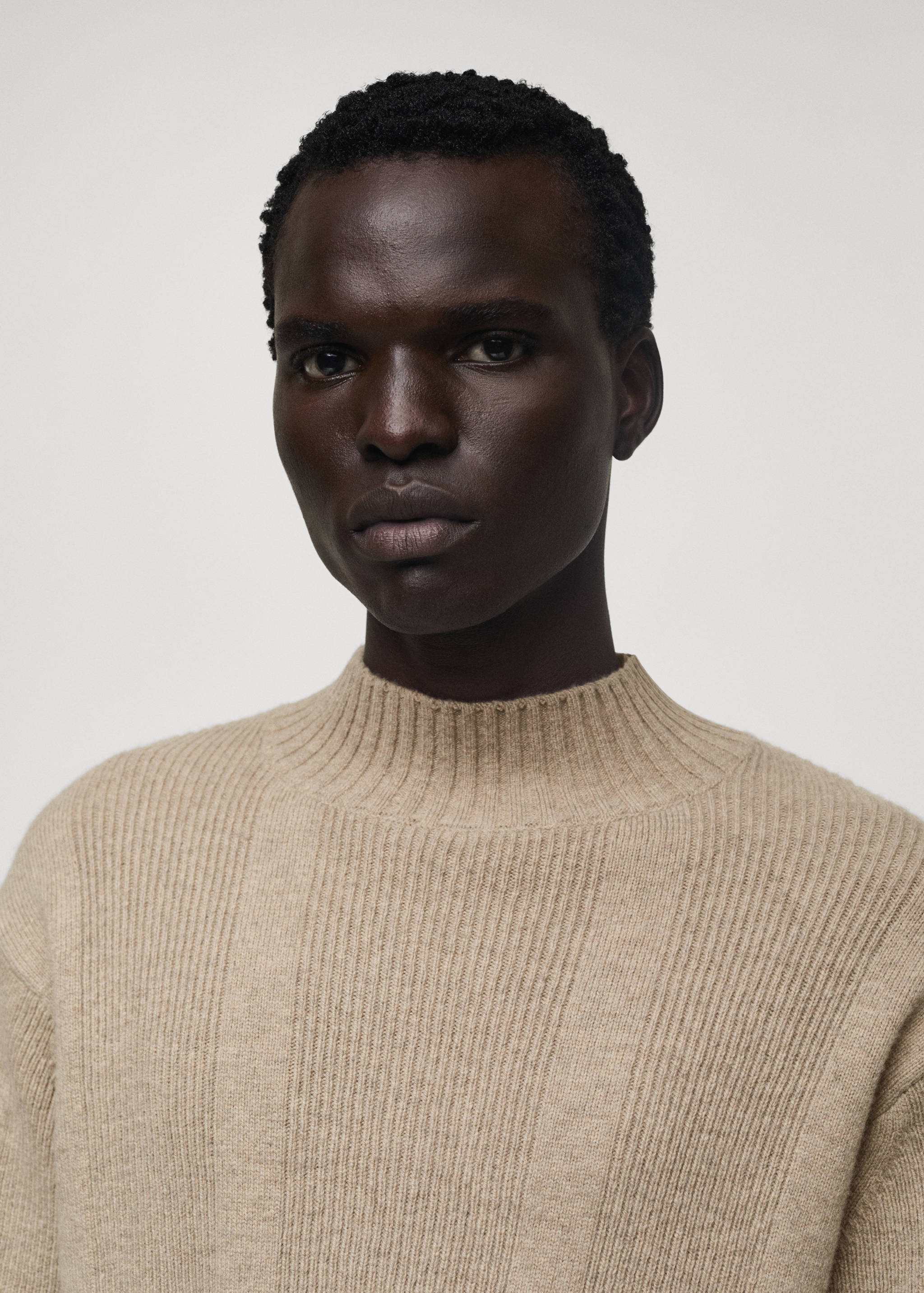 Strukturierter Wollstrickpullover - Detail des Artikels 1