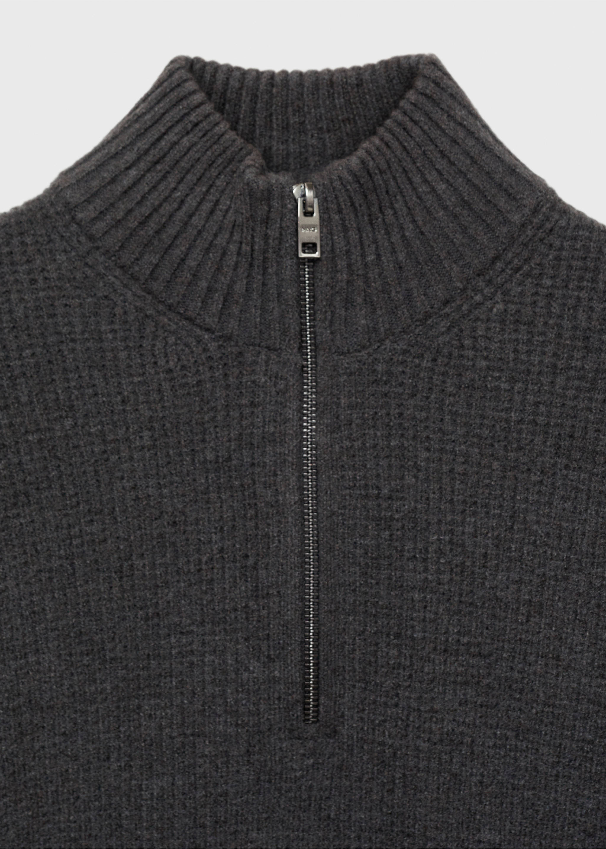 Knitted sweater with perkins neck - Details of the article 8, Charcoal. Ref: 77007951-00.