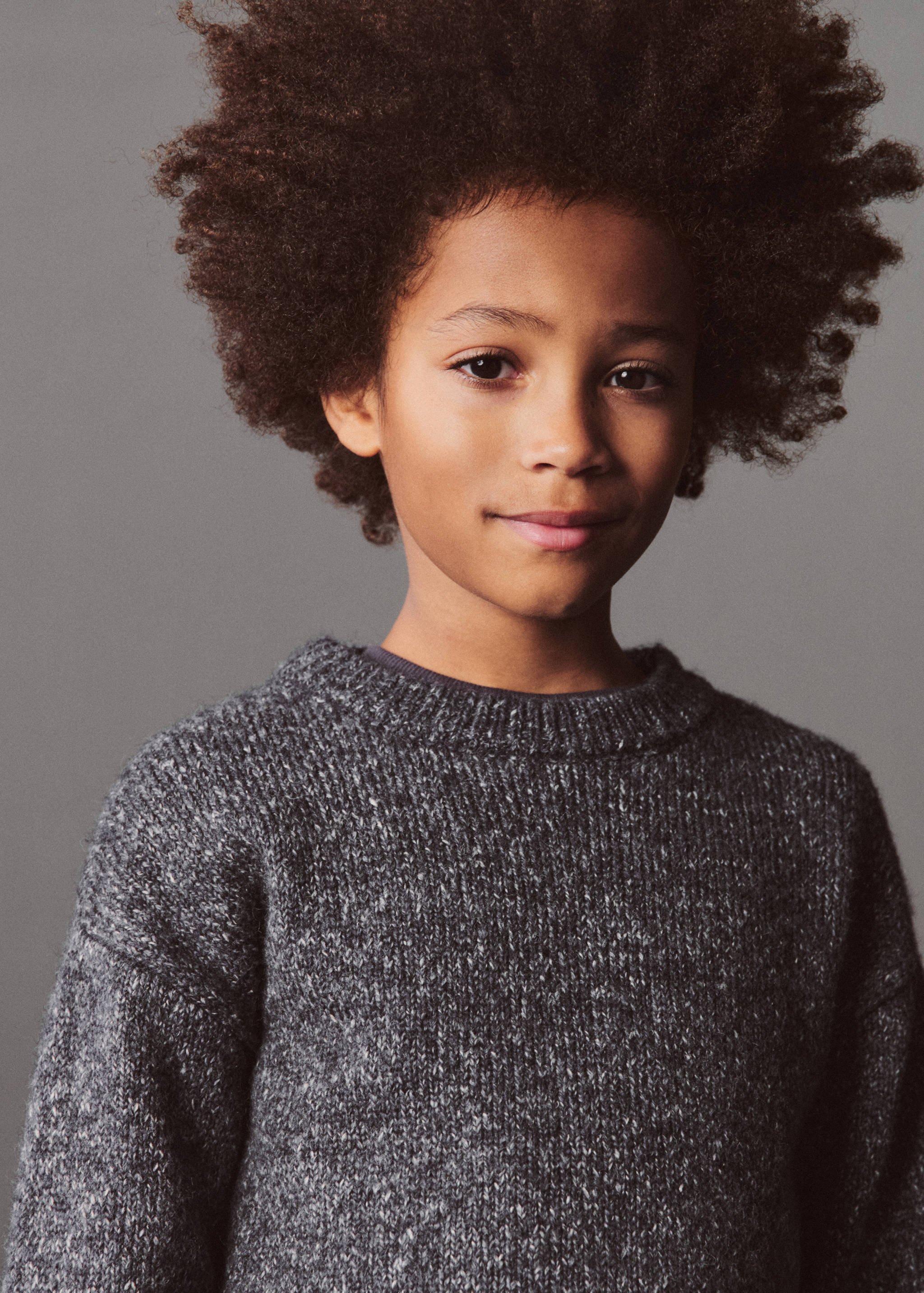 Round-neck knitted sweater - Details of the article 5