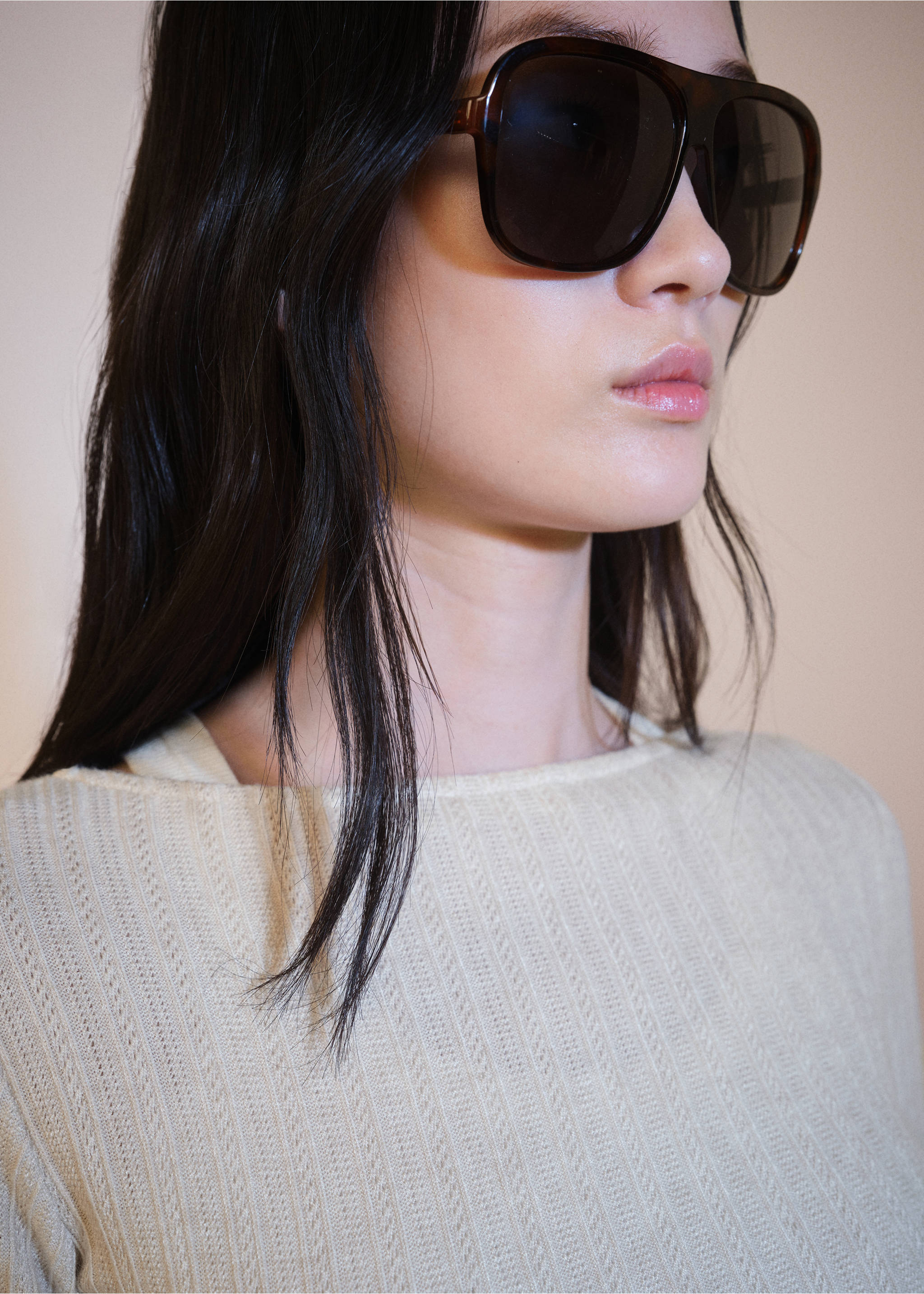 Long-sleeved pointelle t-shirt - Details of the article 1, Light/Pastel Grey. Ref: 77008270-00.