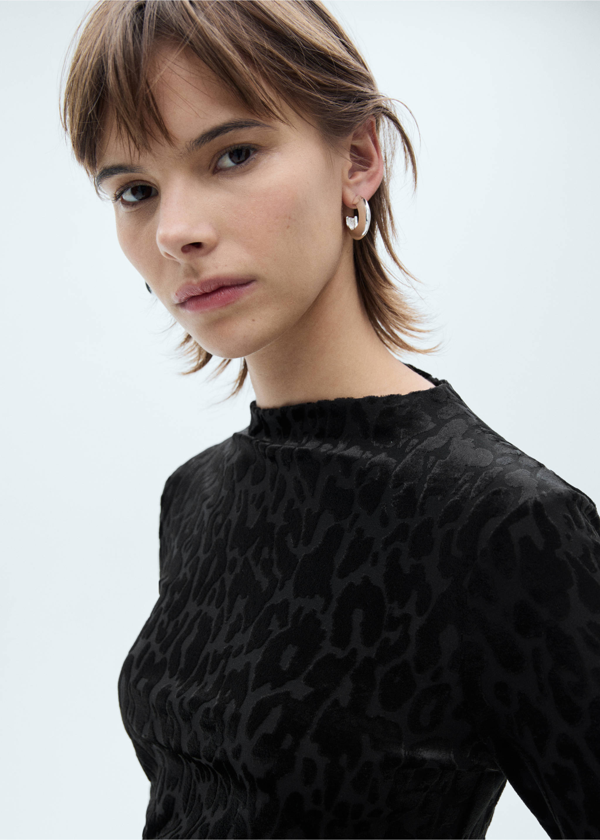 Leopard-print long-sleeved t-shirt - Details of the article 1, Black. Ref: 77008271-00.
