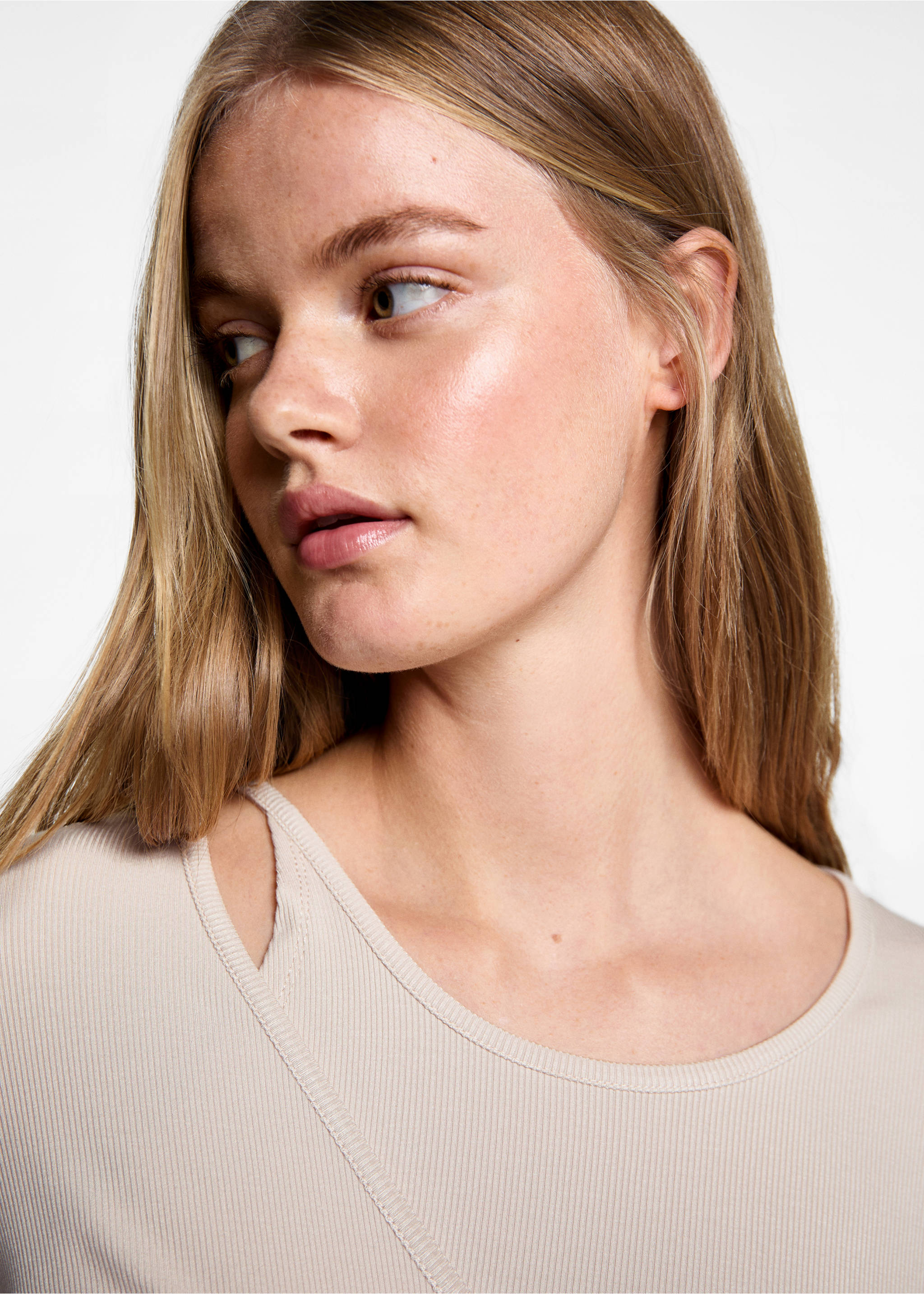 Omlottröja rosett - Detaljer om artikeln 1, Rå. Ref: 77008276-00.