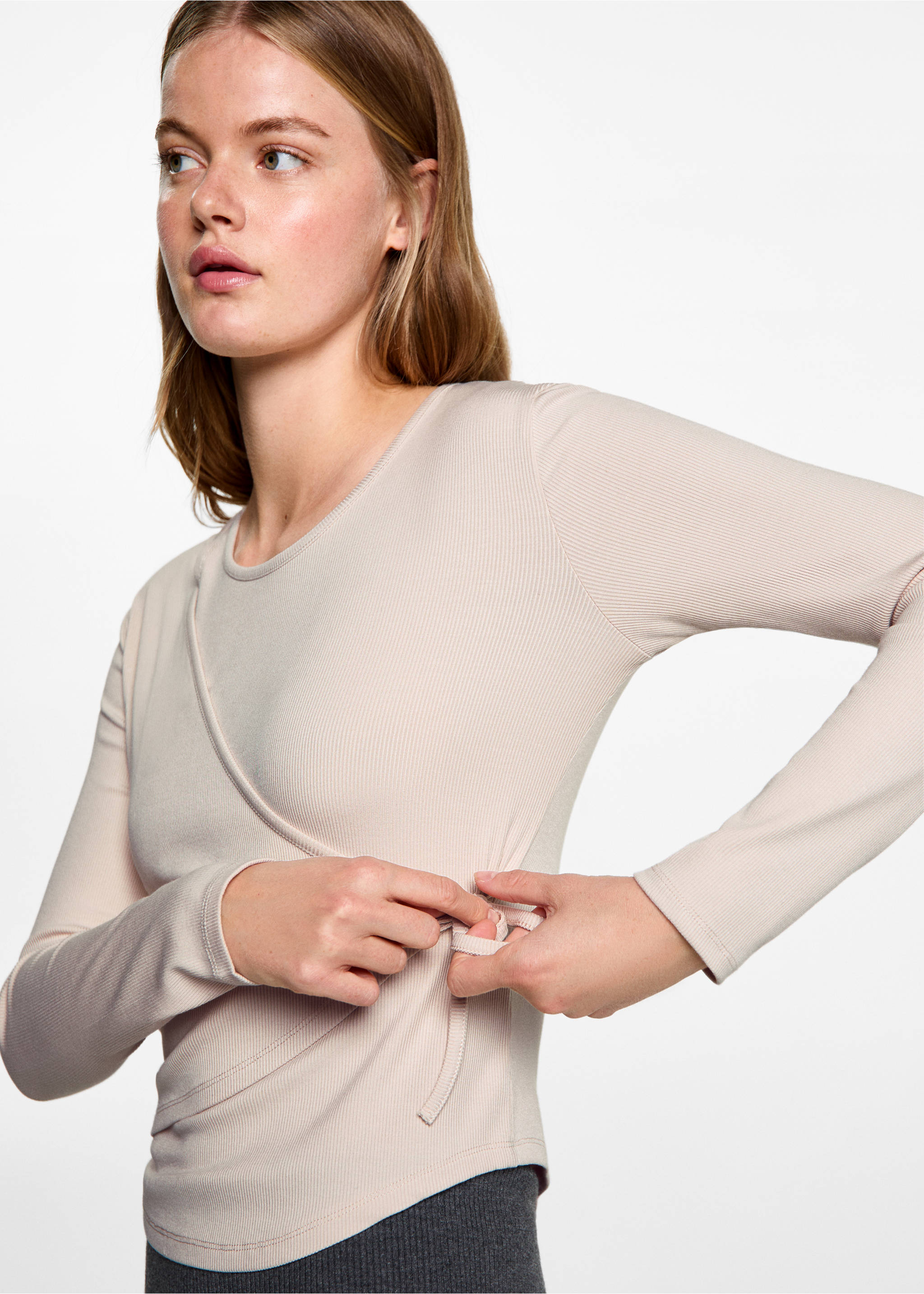 Omlottröja rosett - Detaljer om artikeln 2, Rå. Ref: 77008276-00.