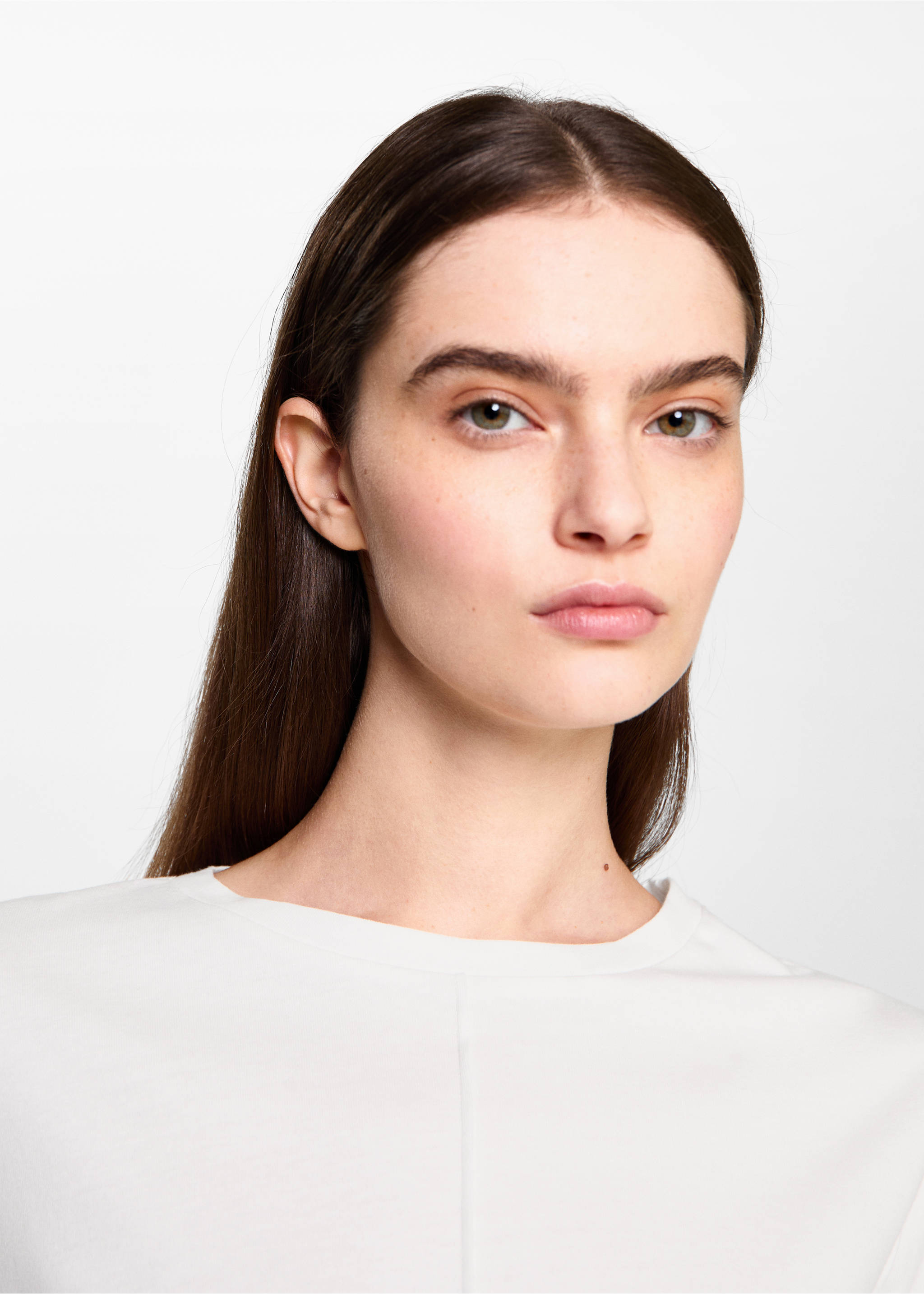 Asymmetric hem T-shirt - Details of the article 1, Off White. Ref: 77008279-00.