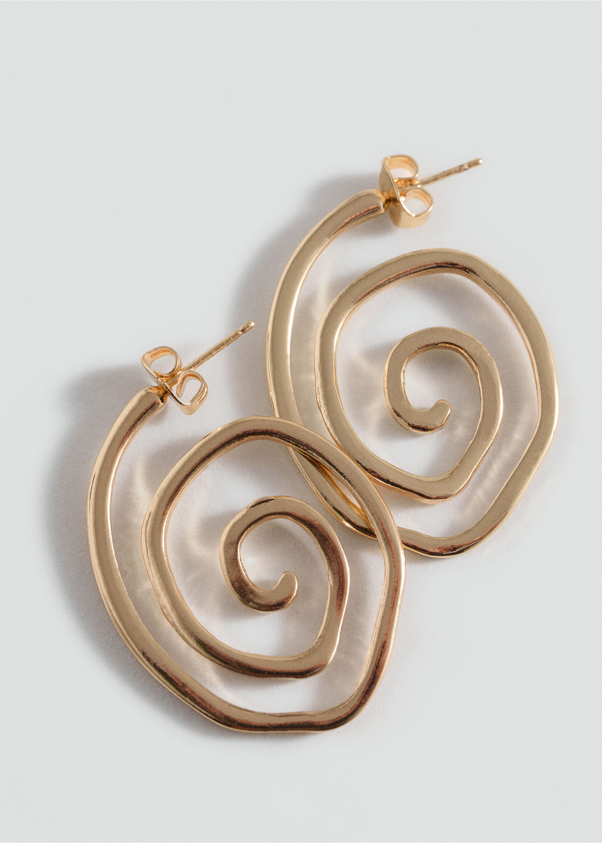 Spiral hoop earrings - Medium plane