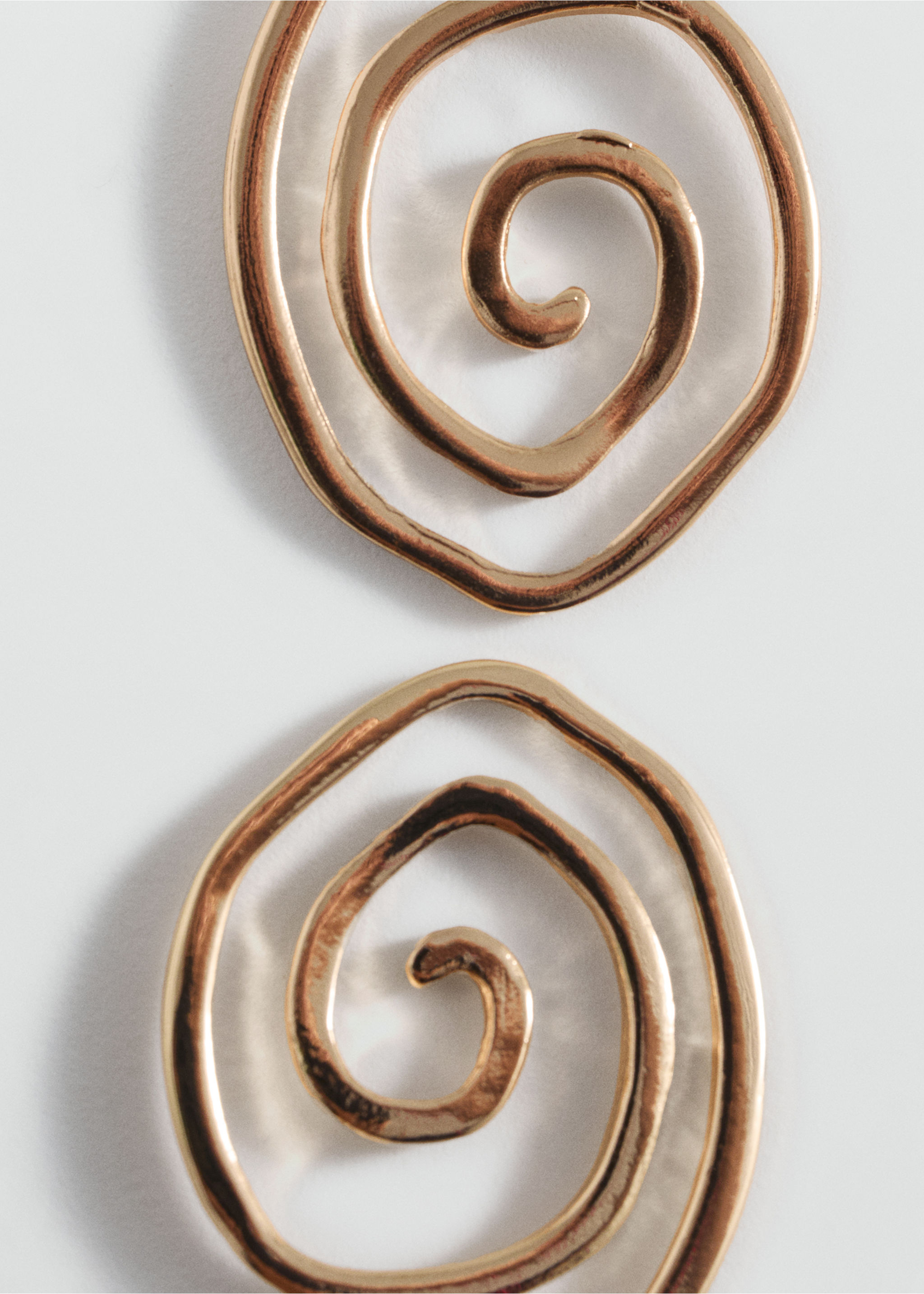 Spiral hoop earrings - Details of the article 1