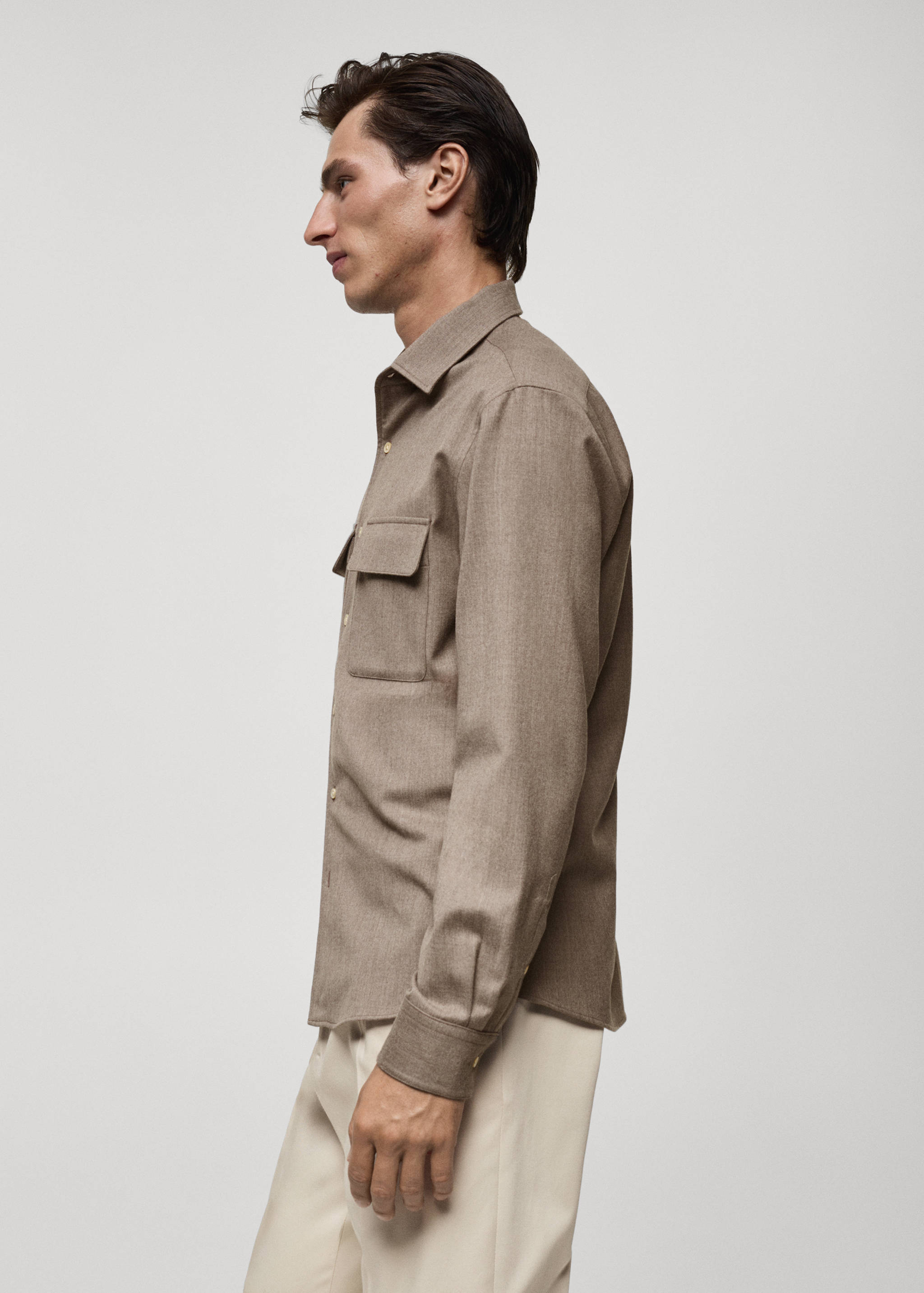 Camisa 100% lana bolsillos - Detalle del artículo 2