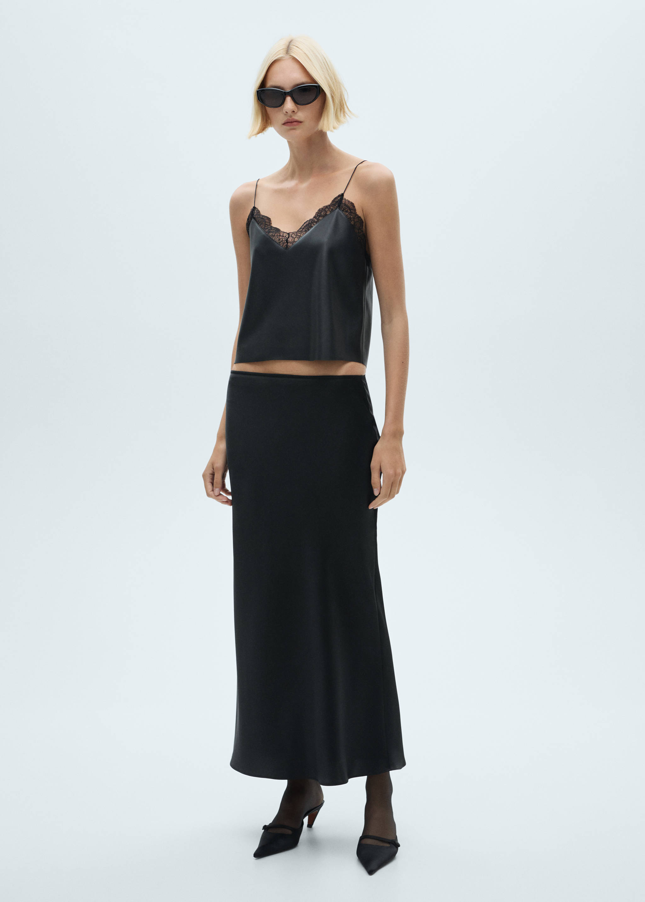 Top bieliźniany z imitacji skóry - Plan ogólny