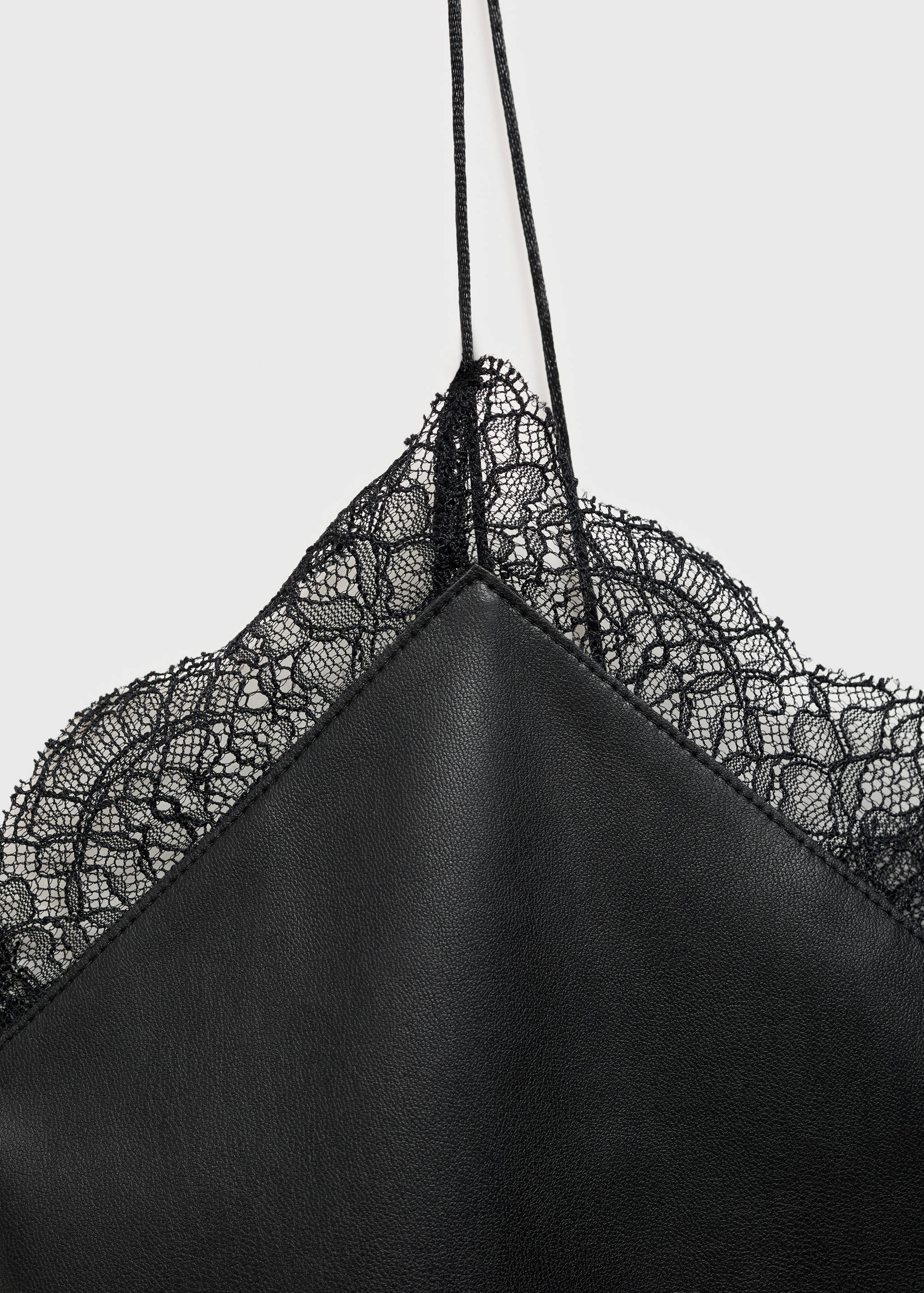 Top bieliźniany z imitacji skóry - Szczegóły artykułu 8