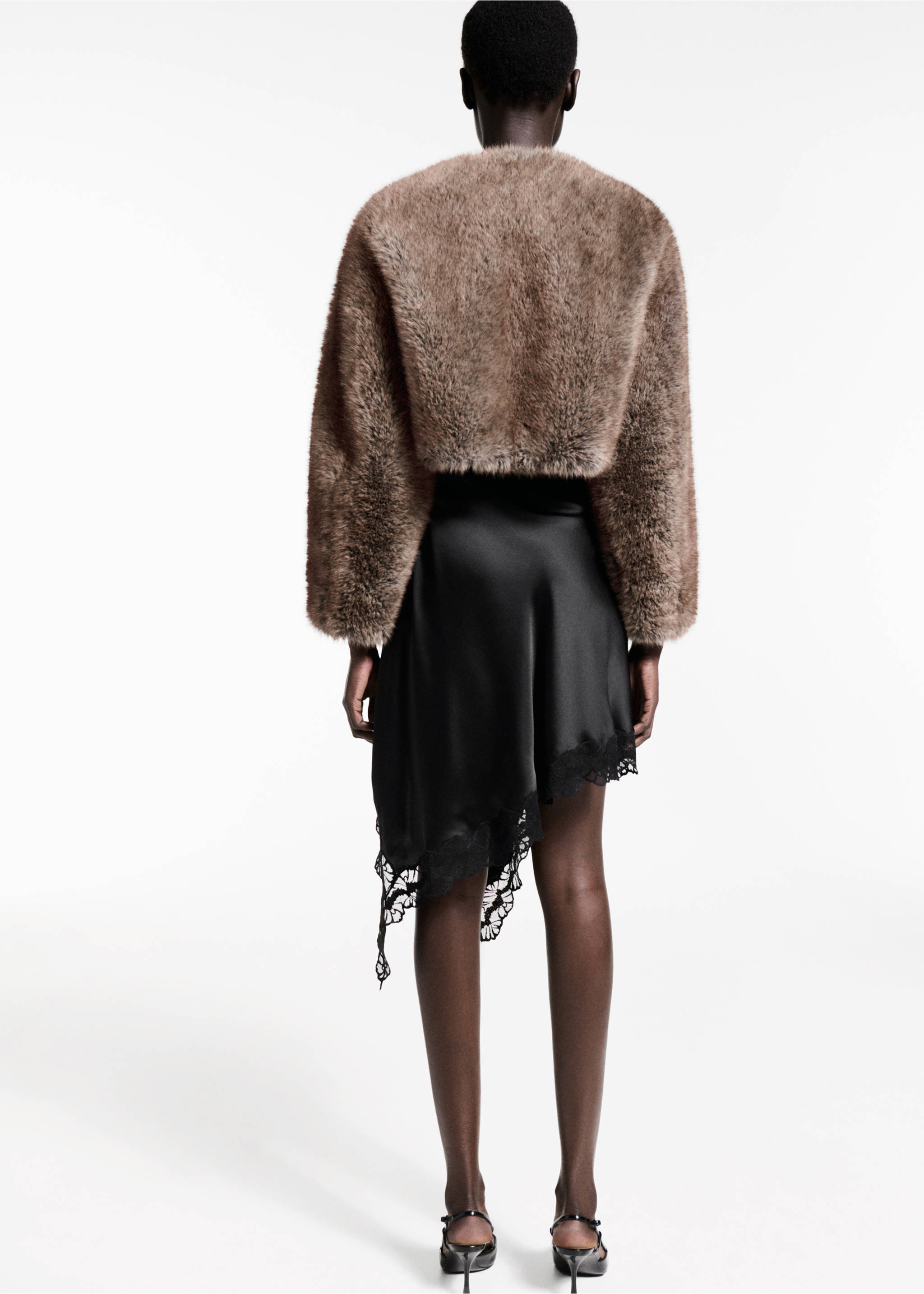 Satin asymmetric skirt - Reverse of the article, Black. Ref: 77009036-00.