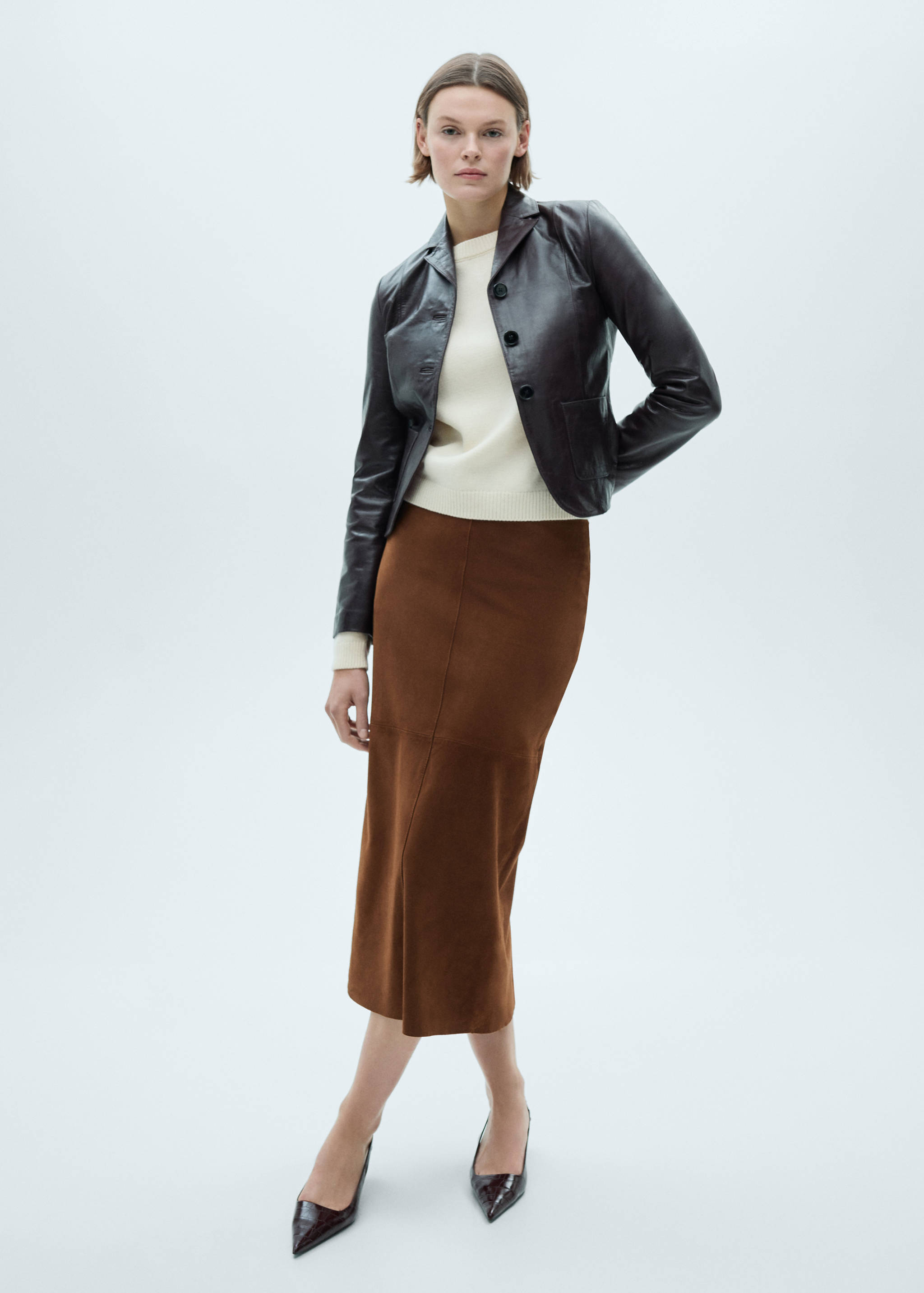 Rounded neck wool sweater - General plane