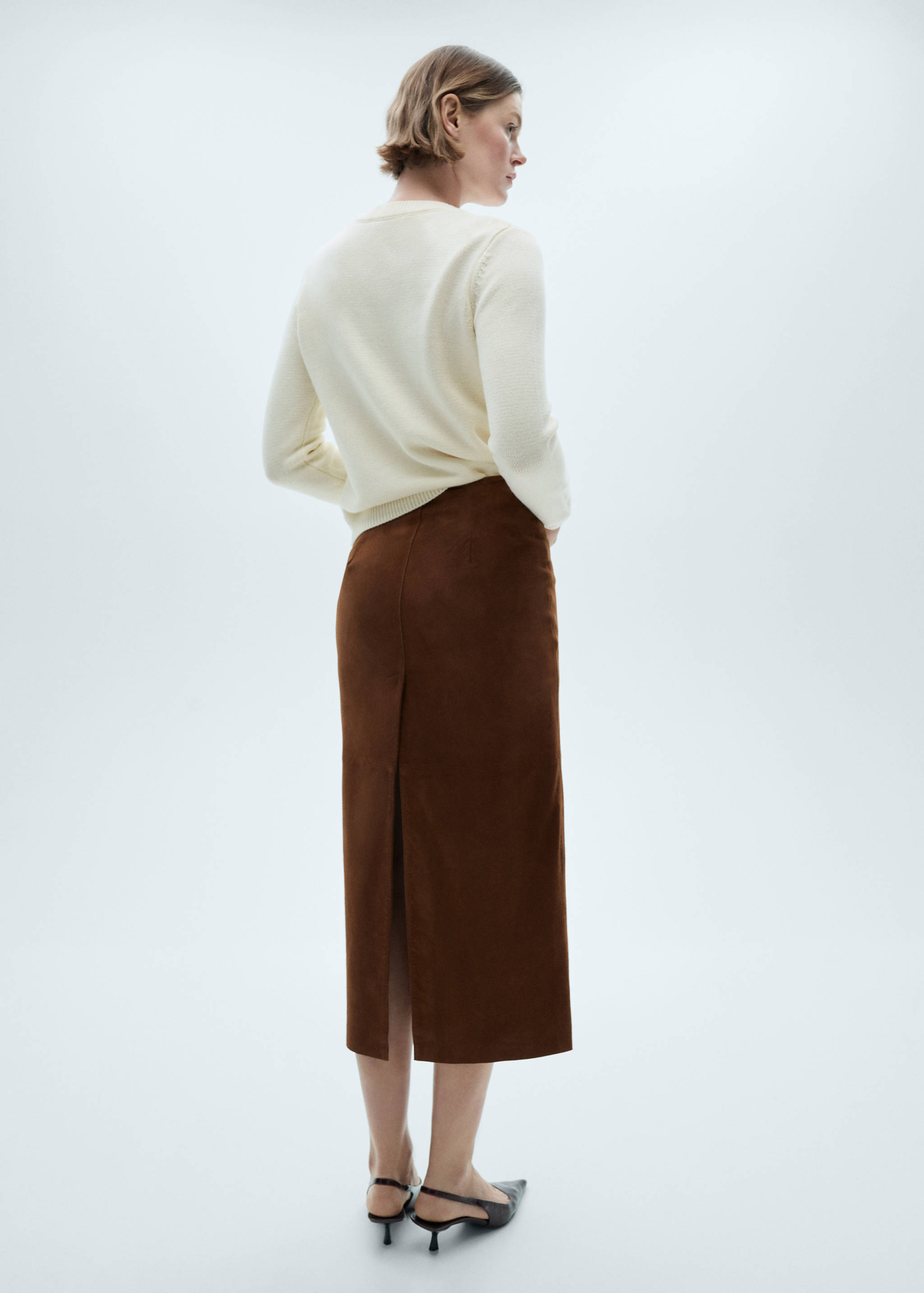 Rounded neck wool sweater - Reverse of the article