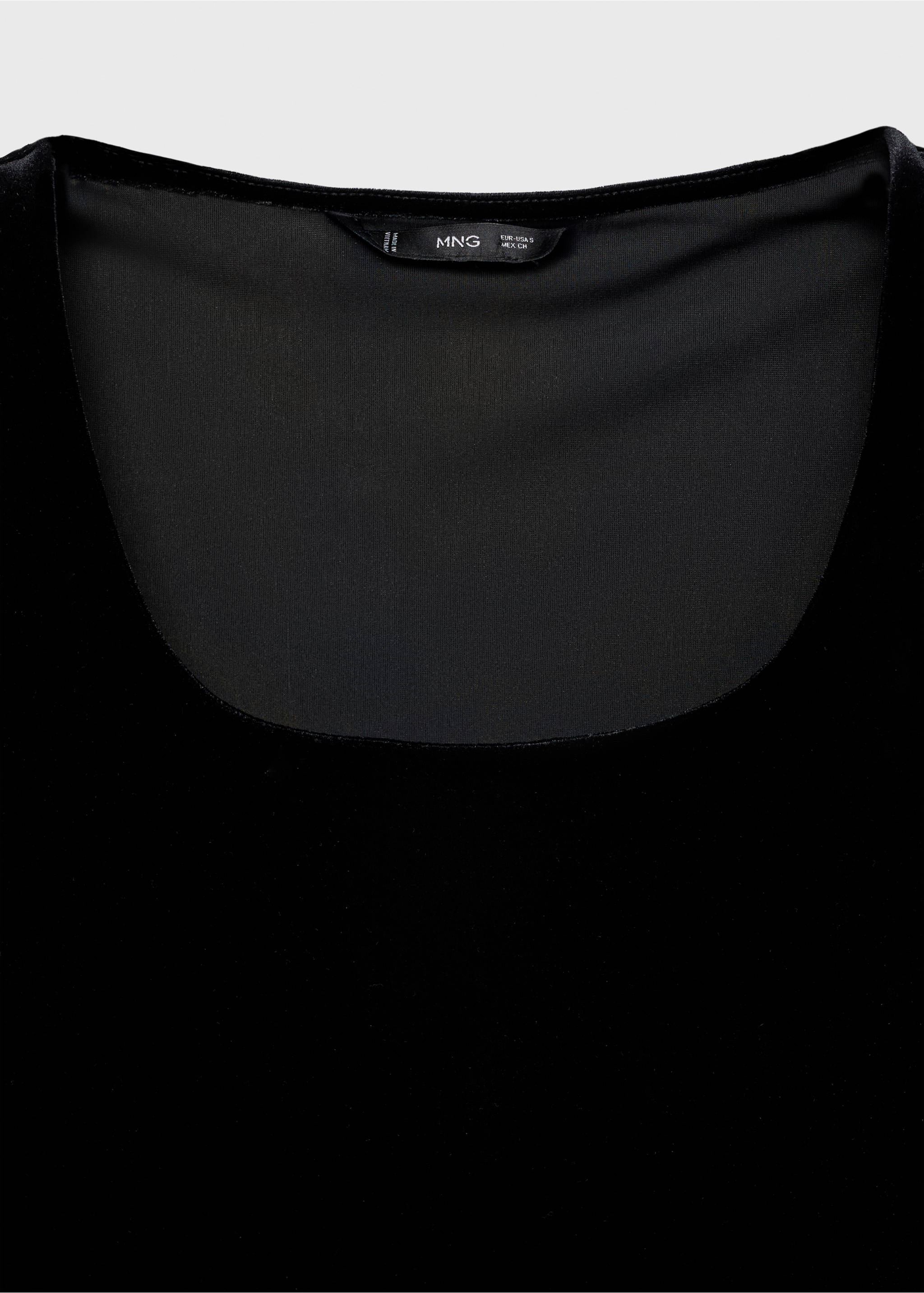 Ausgeschnittenes Samt-T-Shirt - Detail des Artikels 8, Schwarz. Ref: 77009084-00.