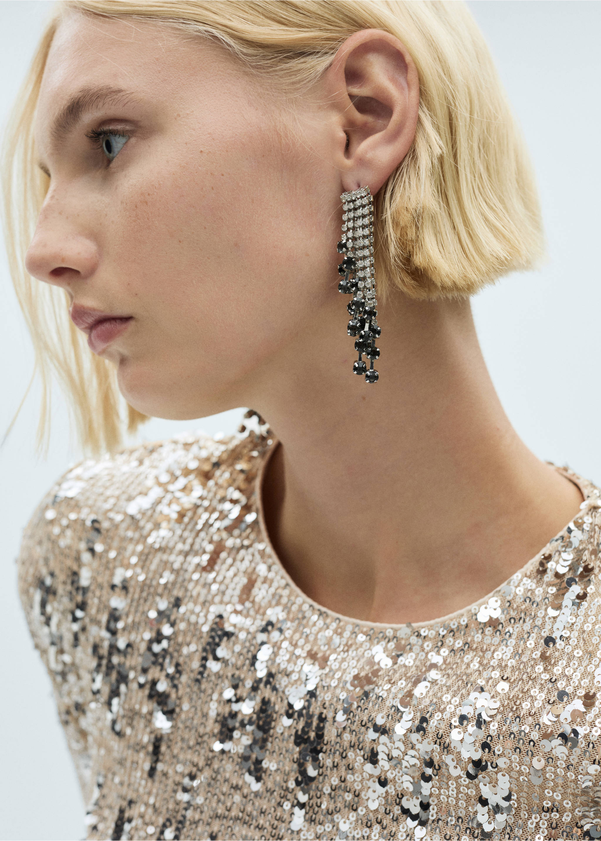 Long-sleeved t-shirt with sequins - Details of the article 1, Silver. Ref: 77009085-00.