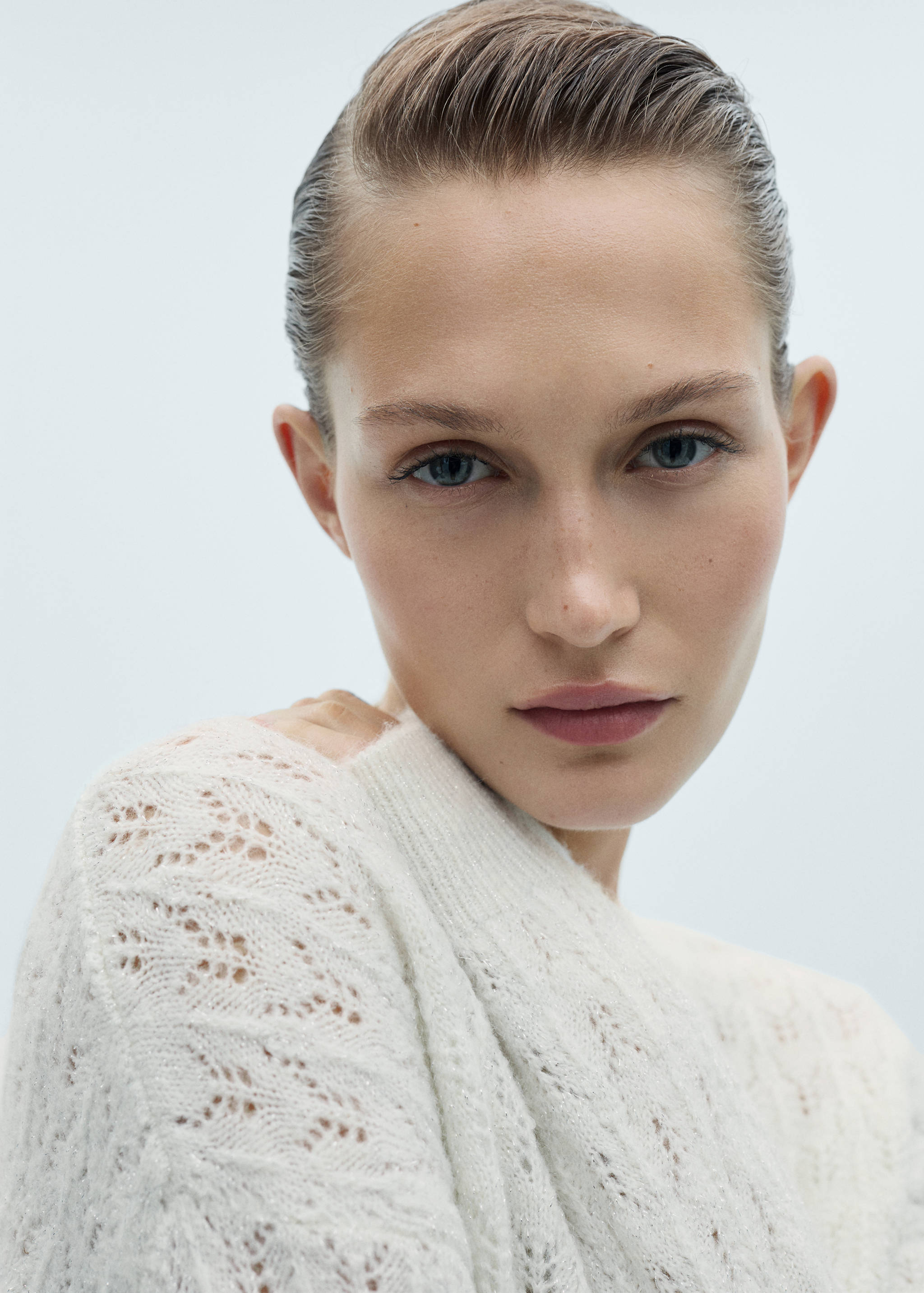 Lochstrick-Pullover mit Lurexdetails - Detail des Artikels 1