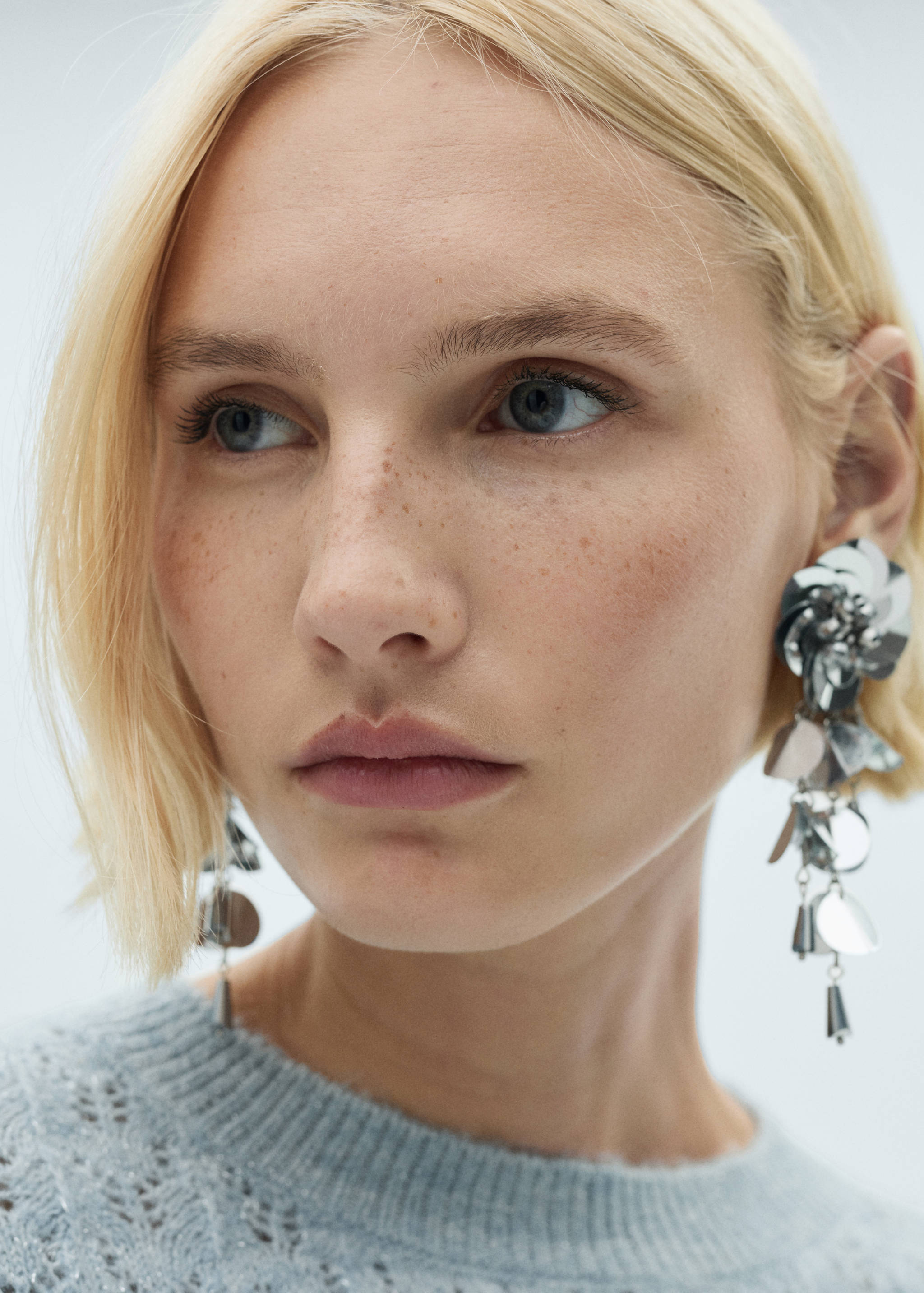 Lochstrick-Pullover mit Lurexdetails - Detail des Artikels 1