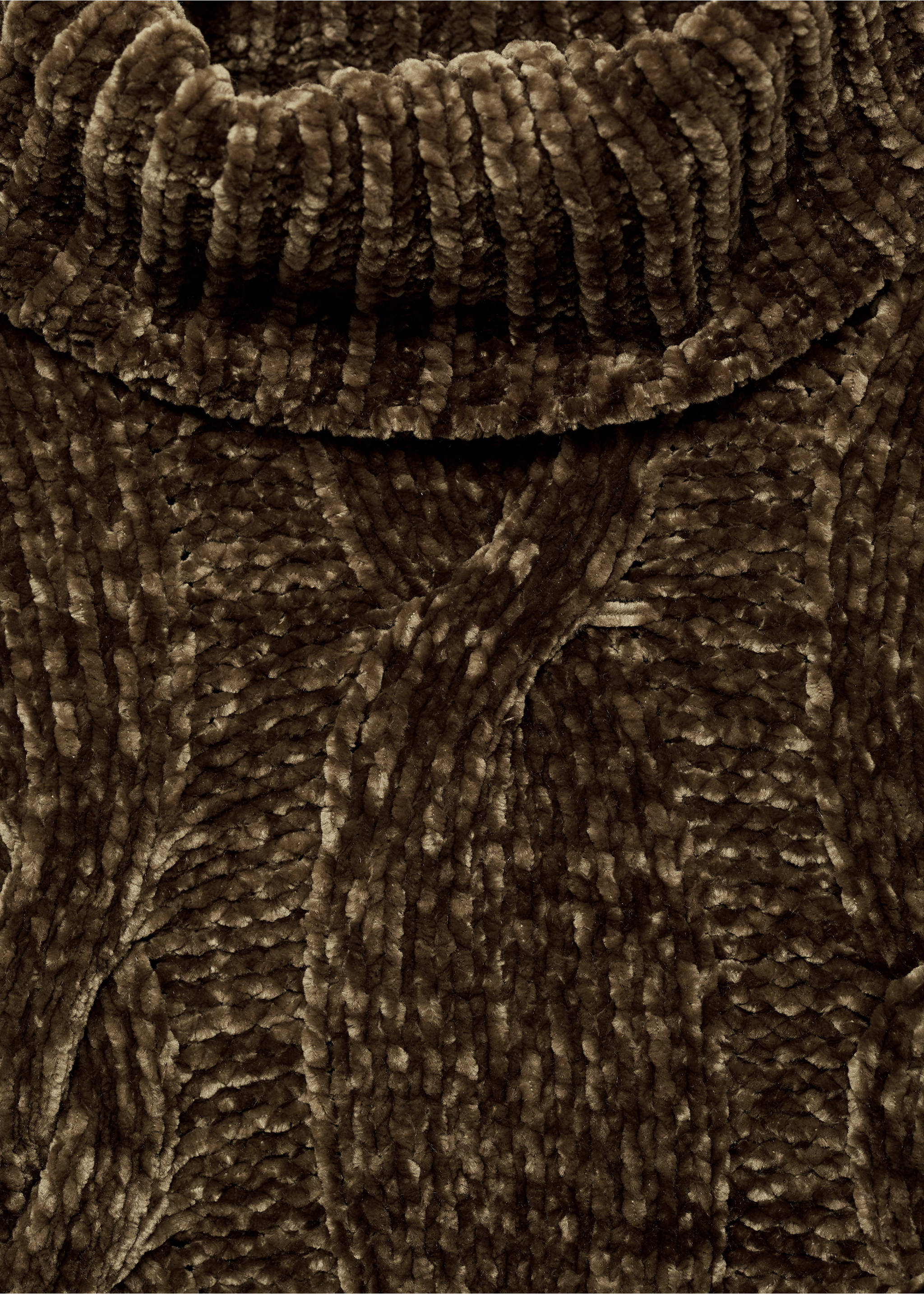 Jersey chenilla trenzado cuello alto - Detalle del artículo 8, Oliva. Ref: 77009248-00.