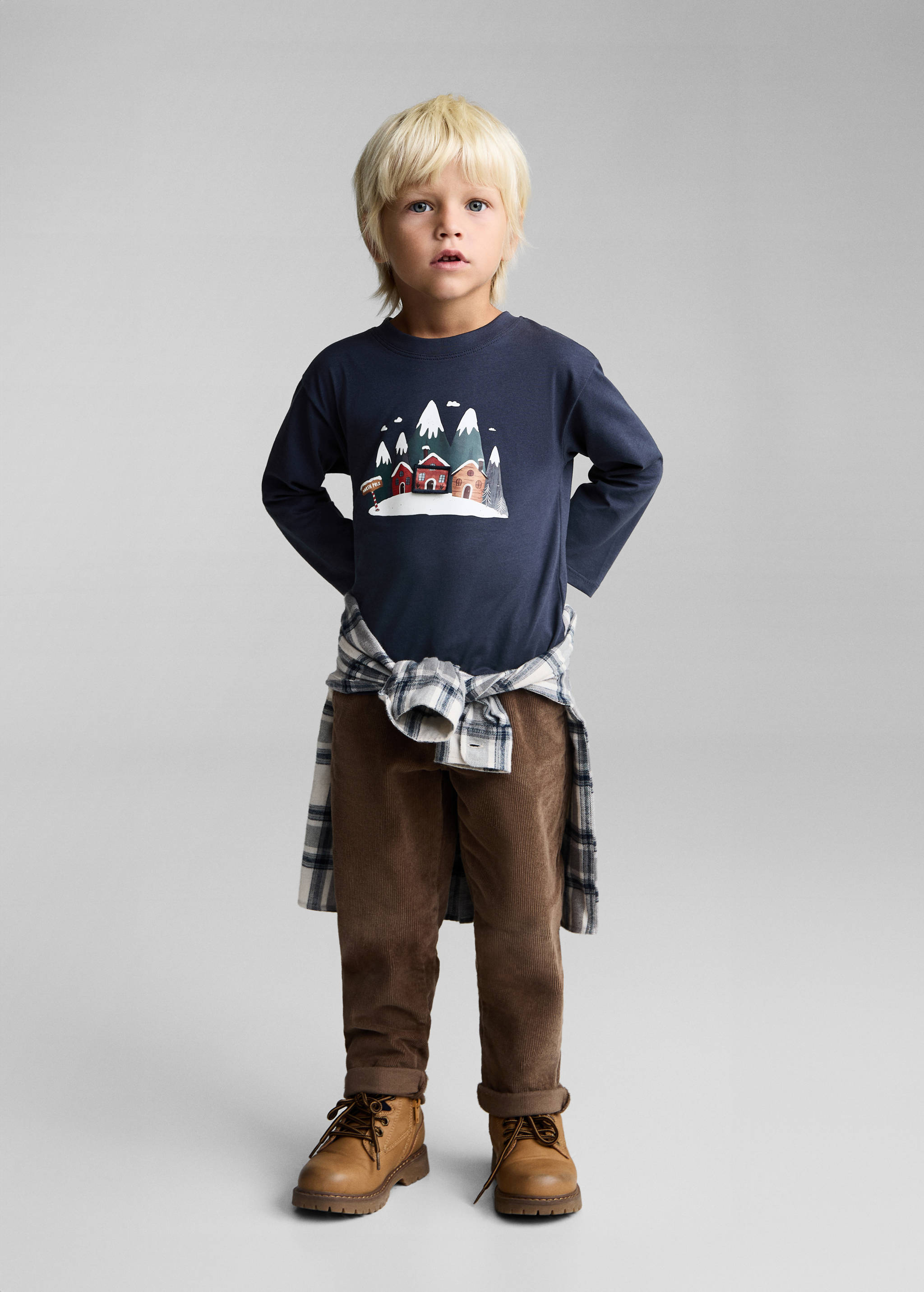 T-Shirt mit Weihnachtsmotiv - Allgemeine Ansicht