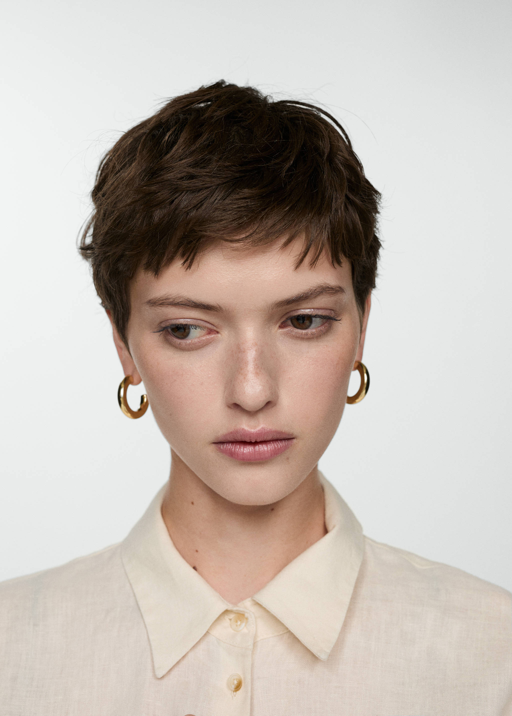 Short sleeve linen-blend shirt - Details of the article 1