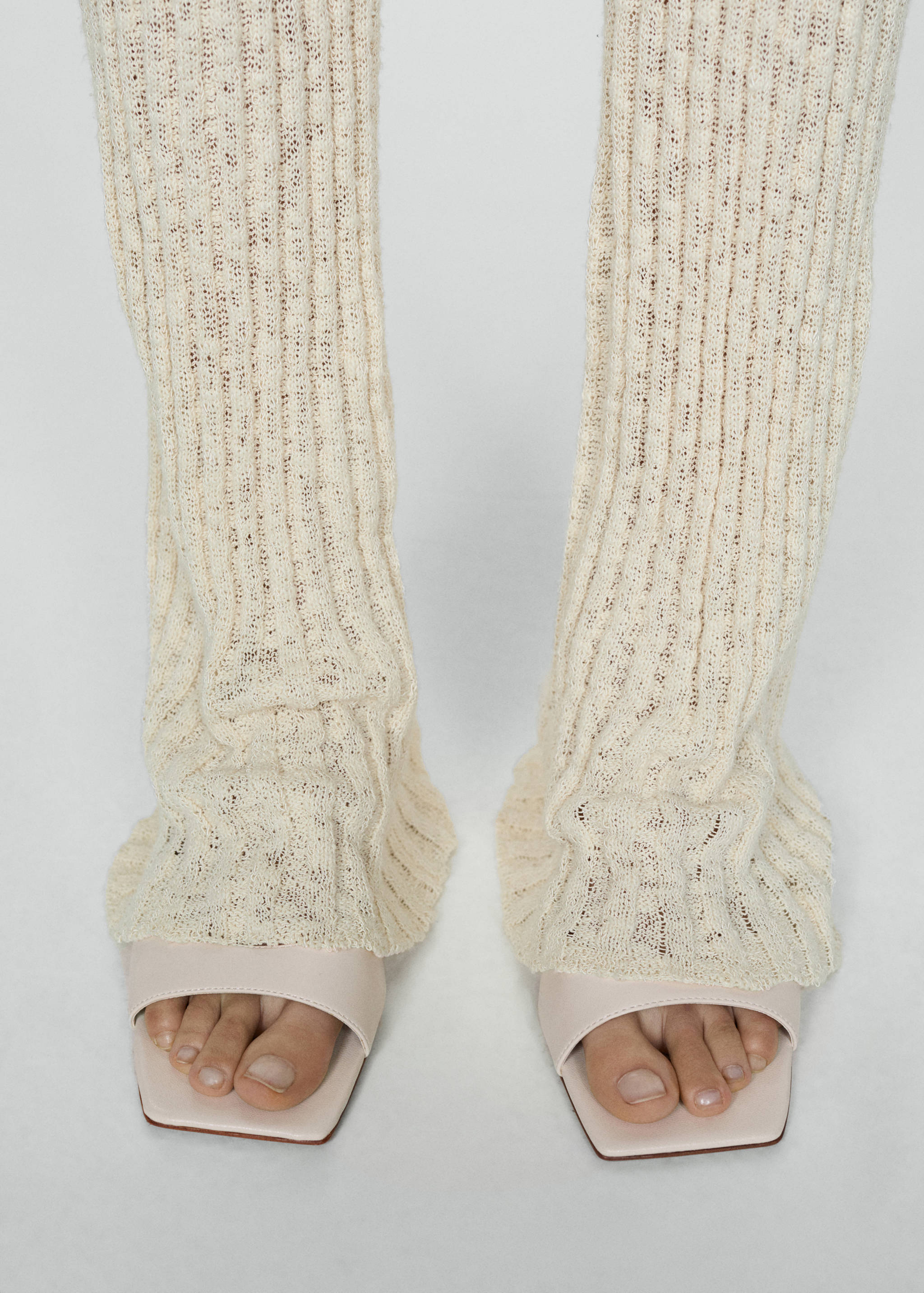 Heel non-structured sandals - Details of the article 9