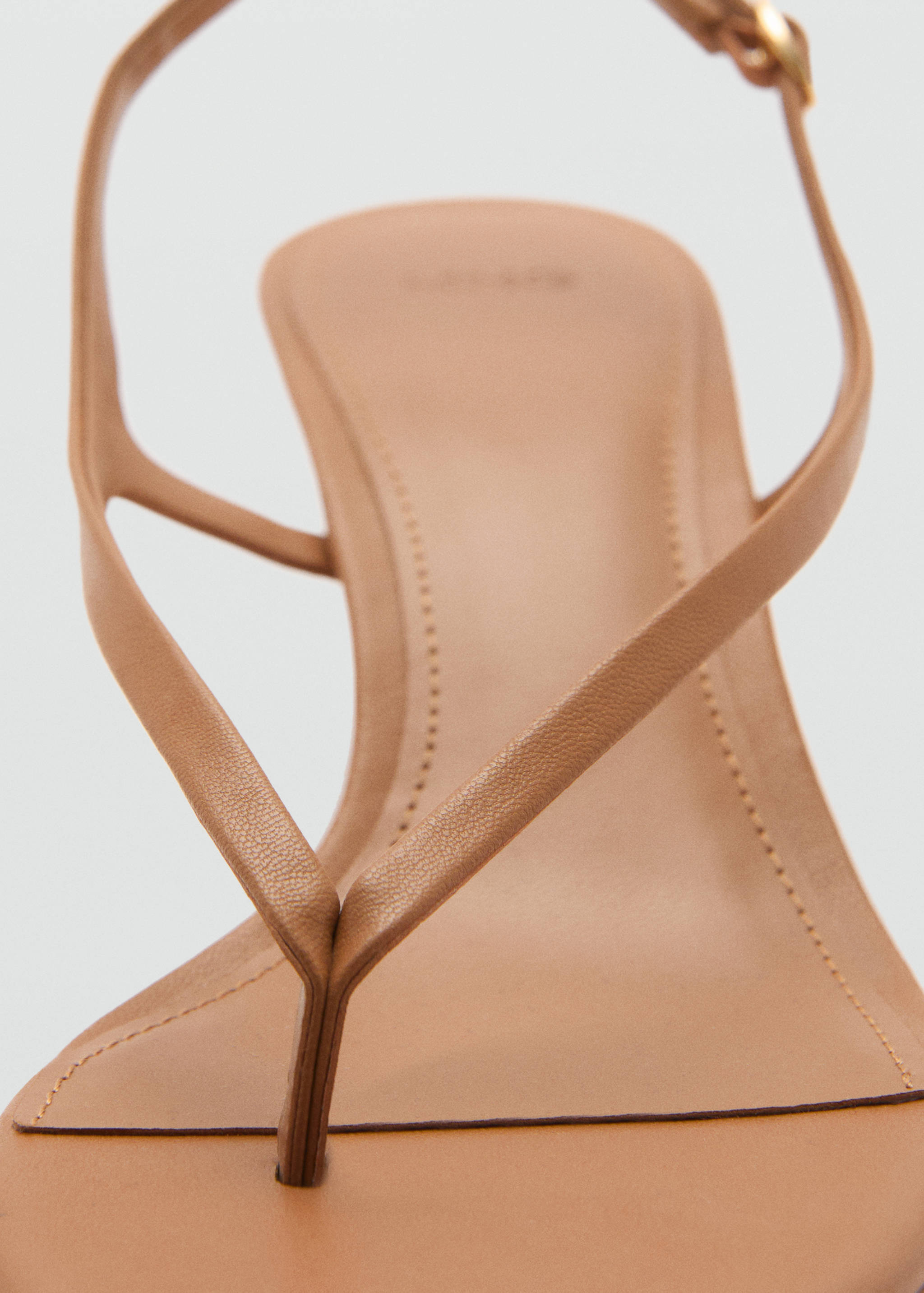 Kitten heel sandals - Details of the article 1