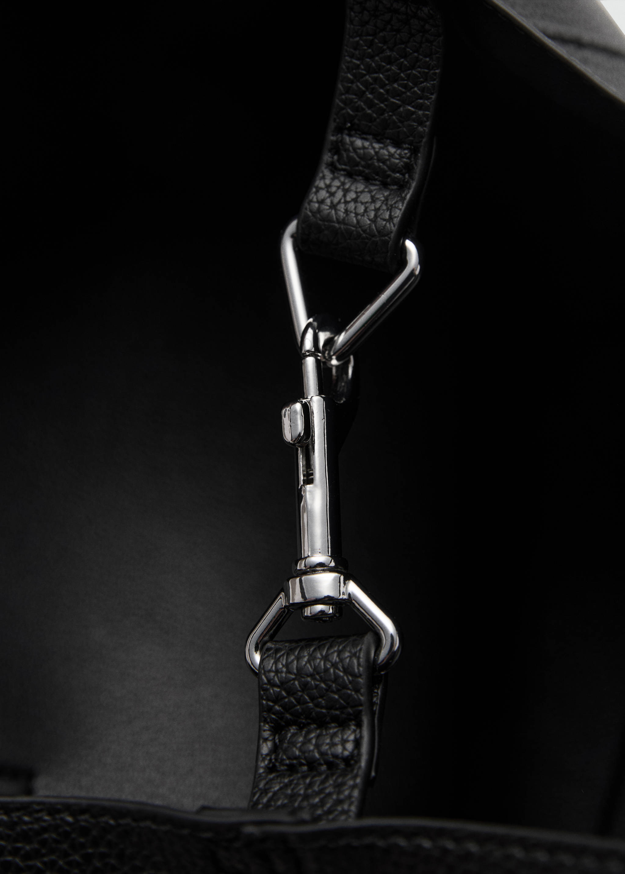 Pebbled effect shopper bag - Details of the article 2