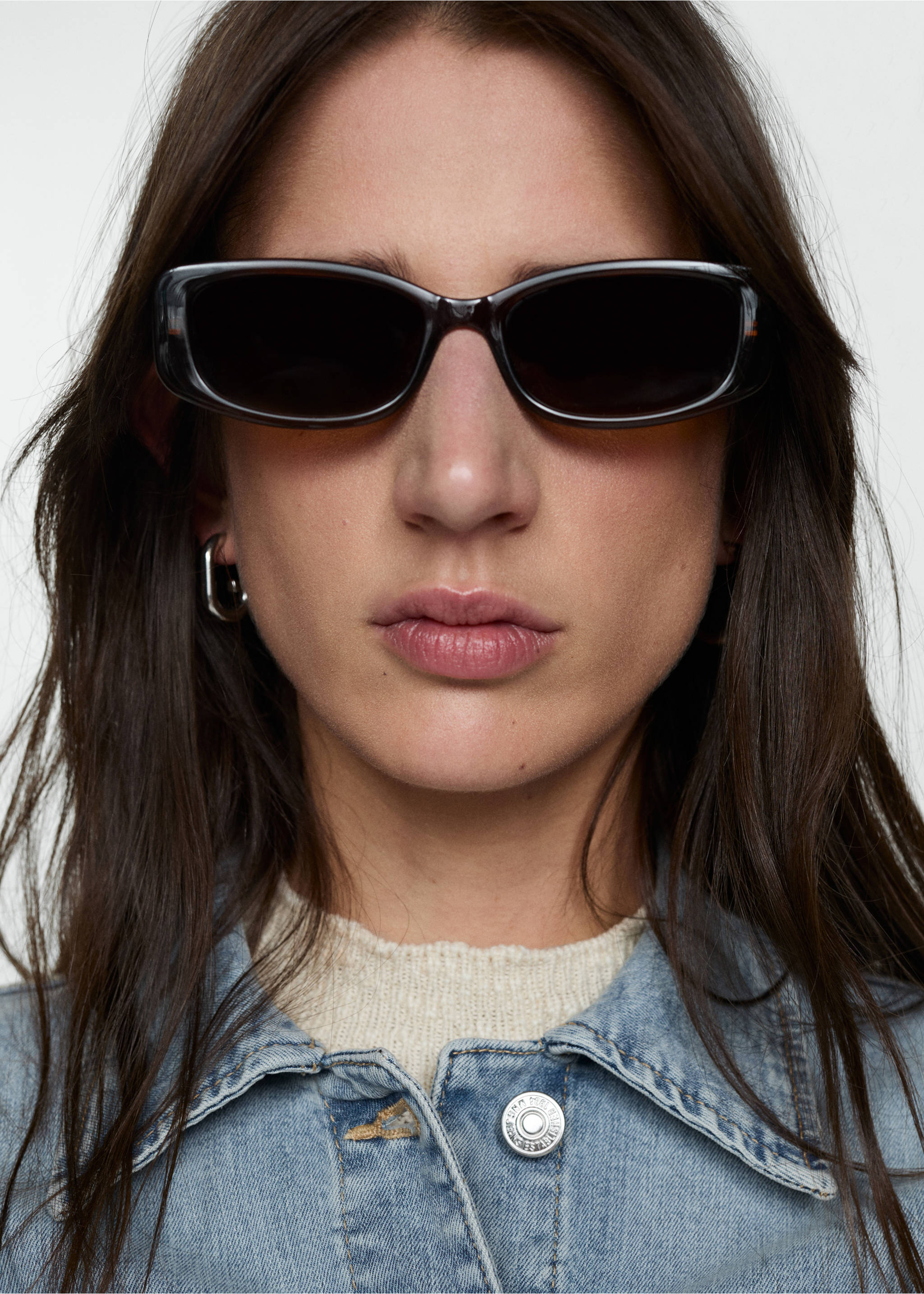 Pocketed denim jacket - Details of the article 1, Light Blue. Ref: 77010282-00.
