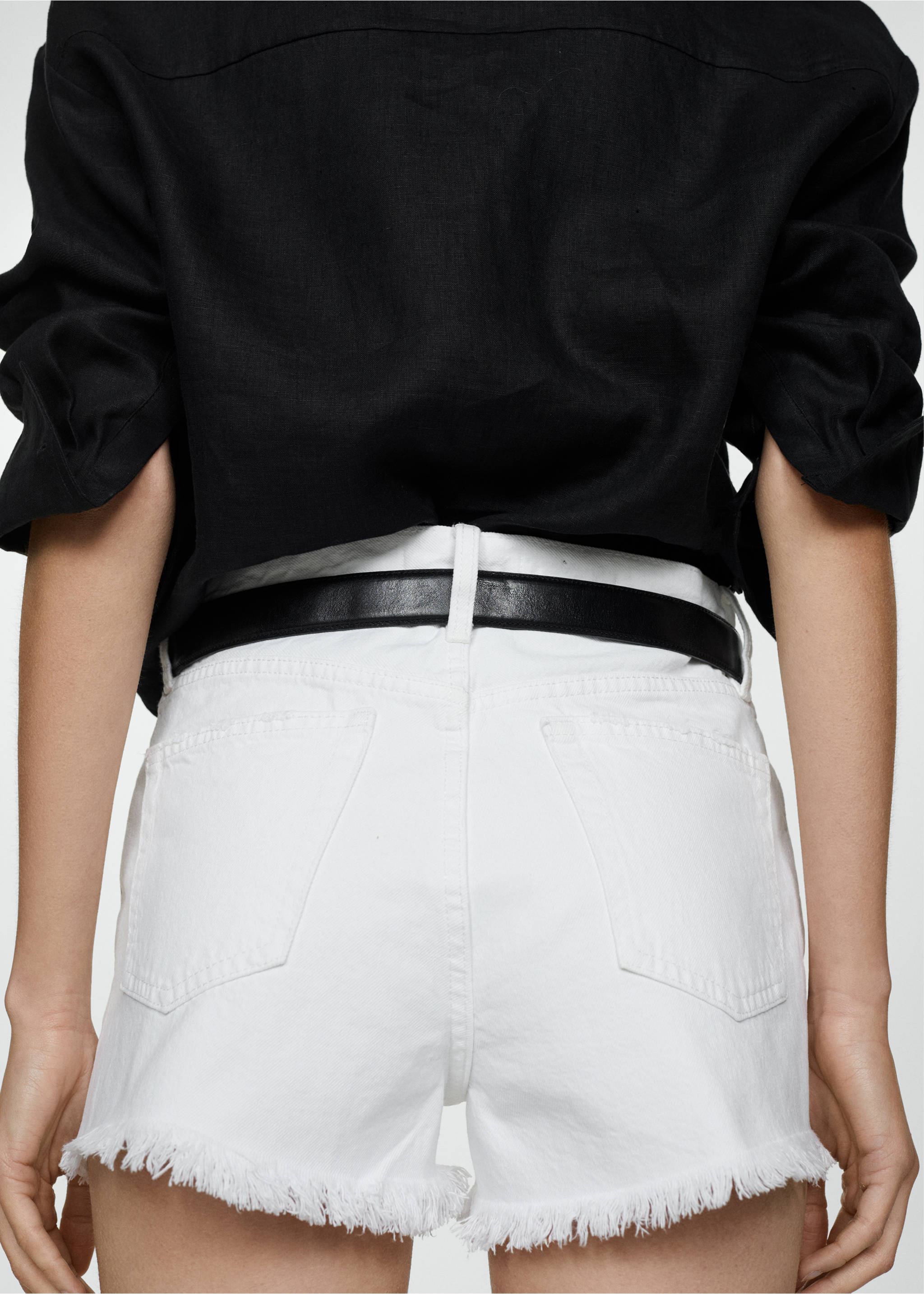 Denim shorts with frayed hem - Details of the article 1, White. Ref: 77010286-00.
