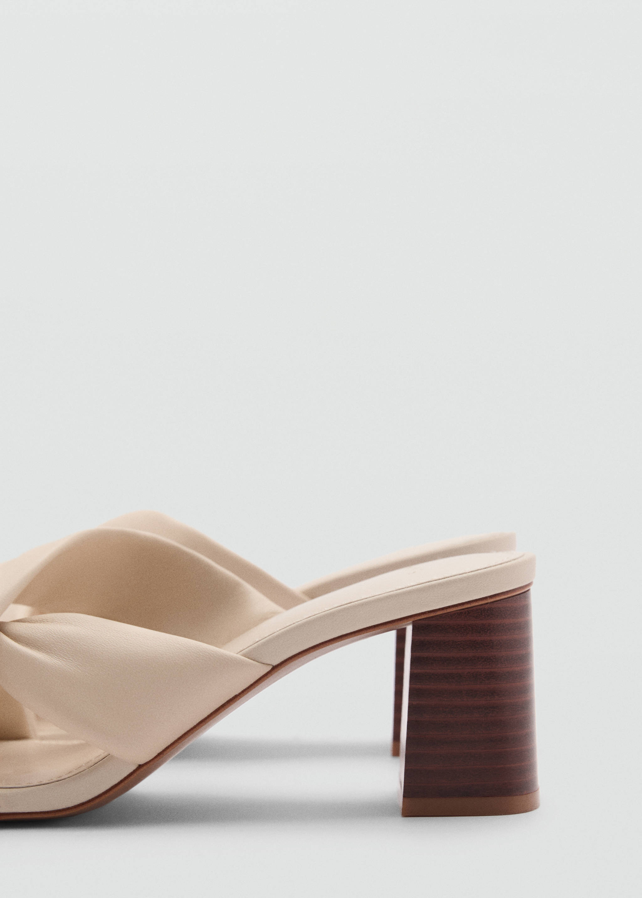 Knot leather sandals - Details of the article 1
