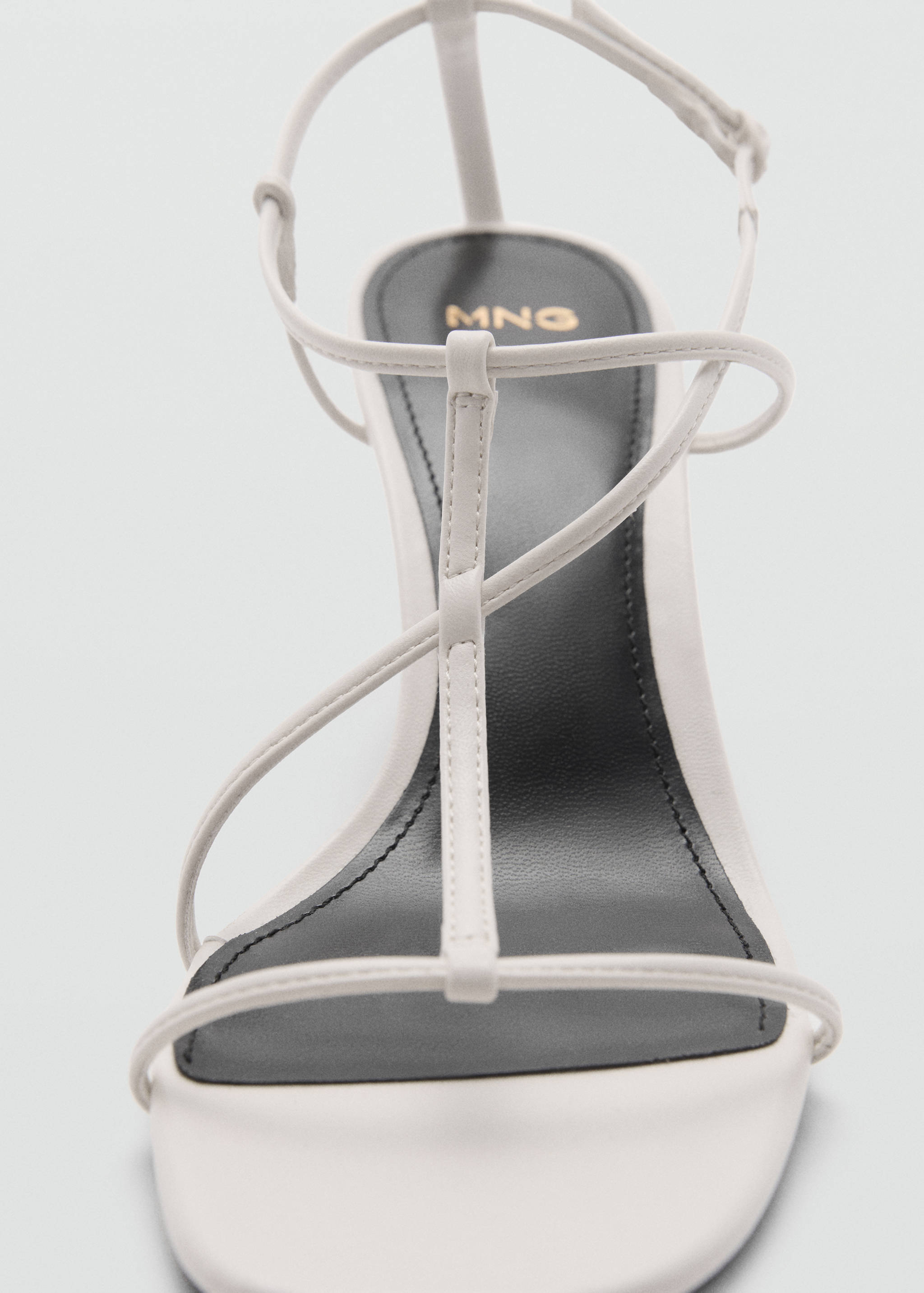 Criss-cross straps sandals - Details of the article 2